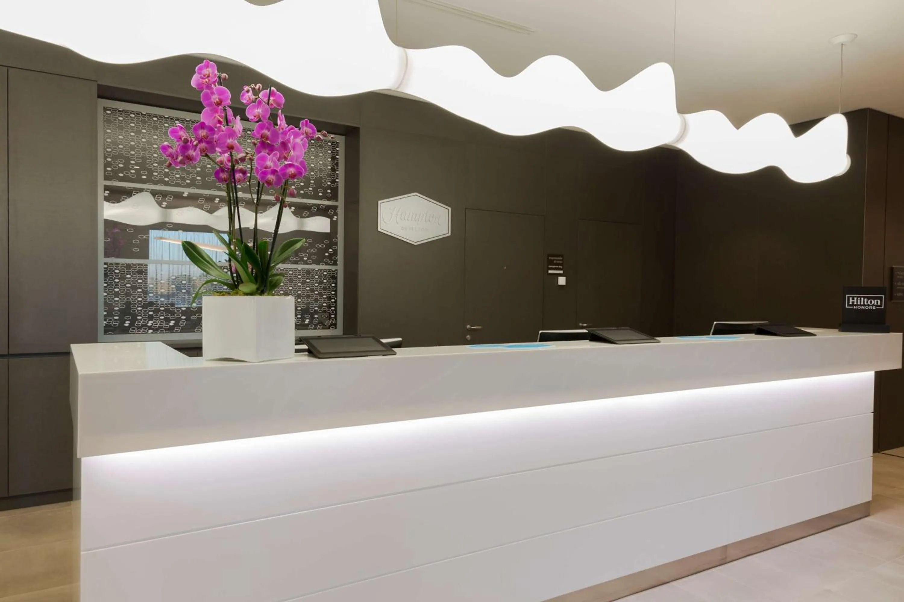 Lobby or reception in Hampton By Hilton Rome East