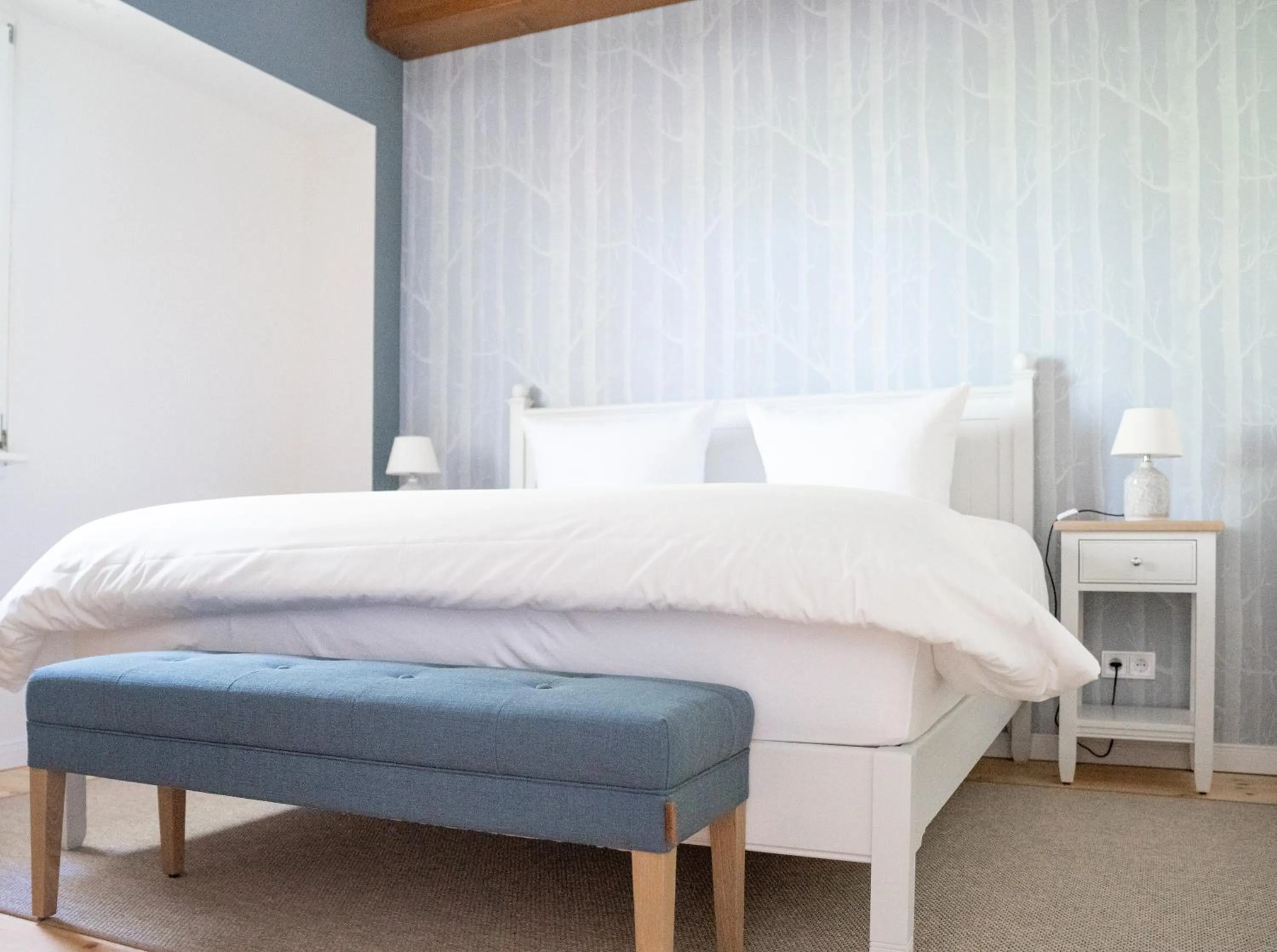 Bedroom, Bed in Hotel Waldhaus Prieros