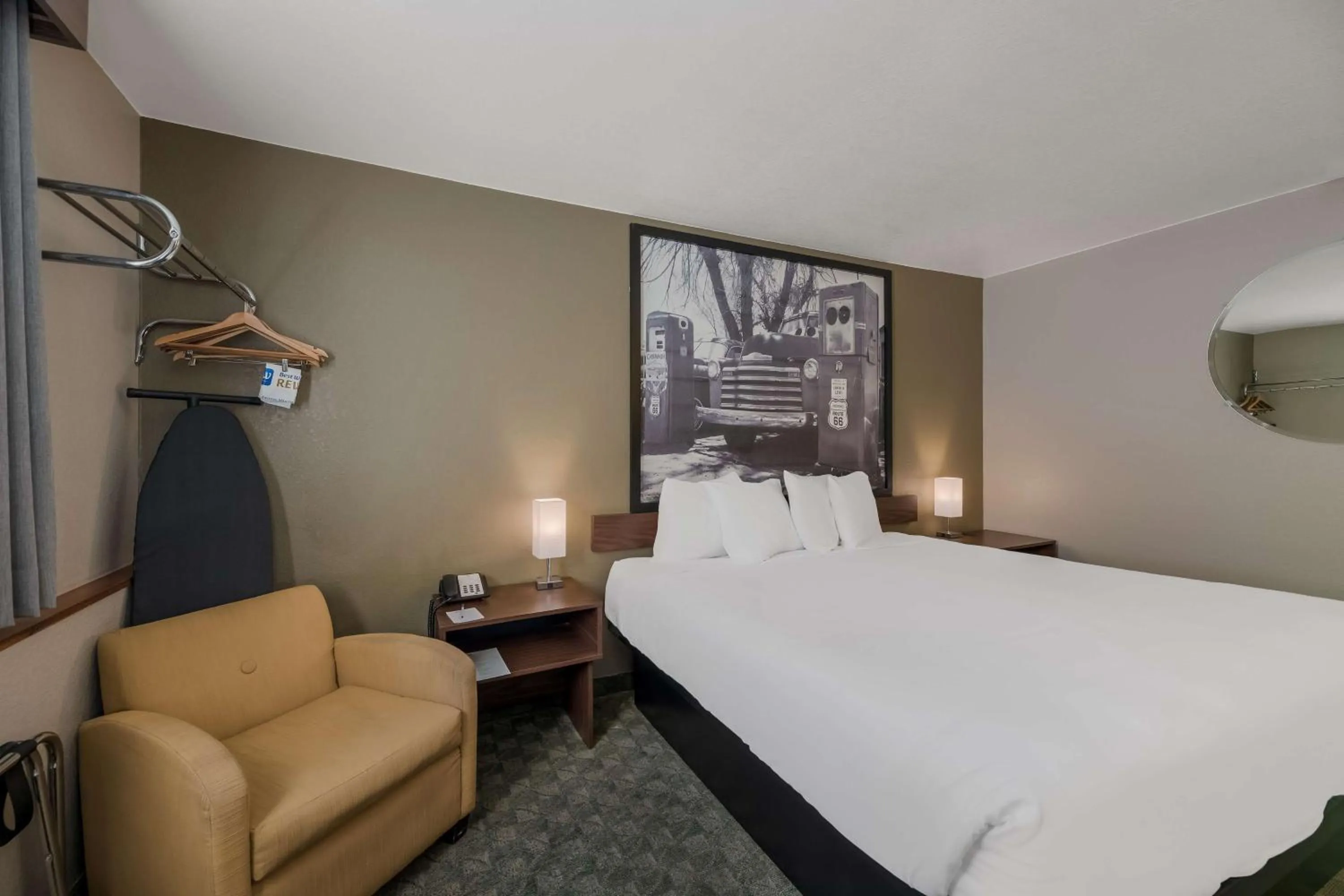 Bed in SureStay Hotel by Best Western Williams - Grand Canyon