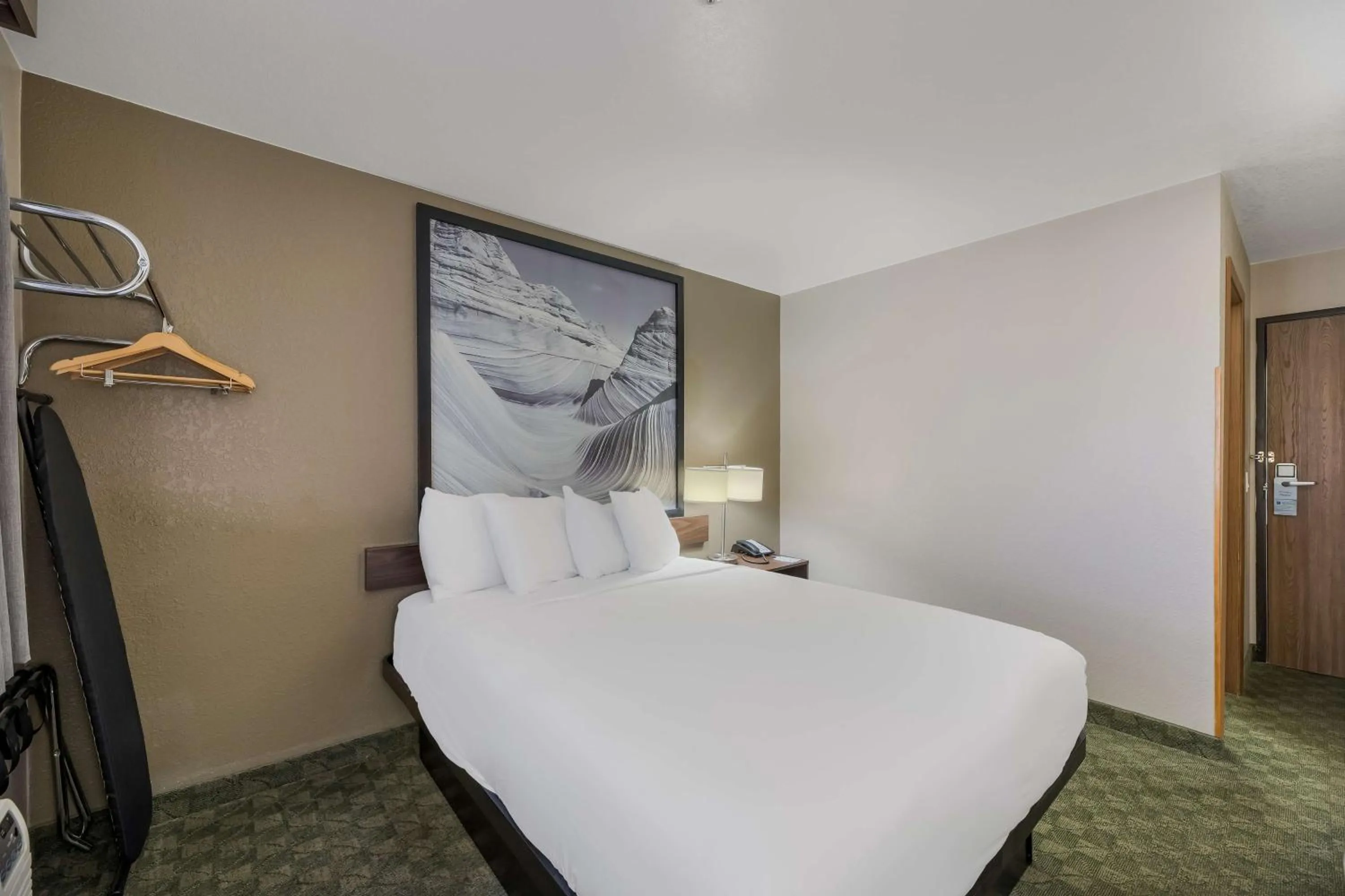 Bedroom, Bed in SureStay Hotel by Best Western Williams - Grand Canyon