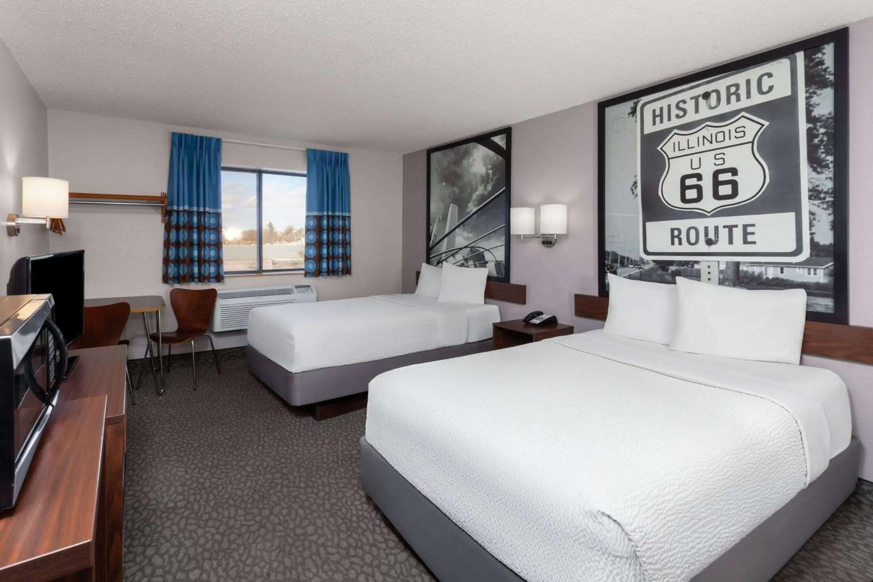 Double Room with Two Double Beds - Non-Smoking in Super 8 by Wyndham Romeoville Bolingbrook Double Room with Two Double Beds - Non-Smoking in Super 8 by Wyndham Romeoville Bolingbrook