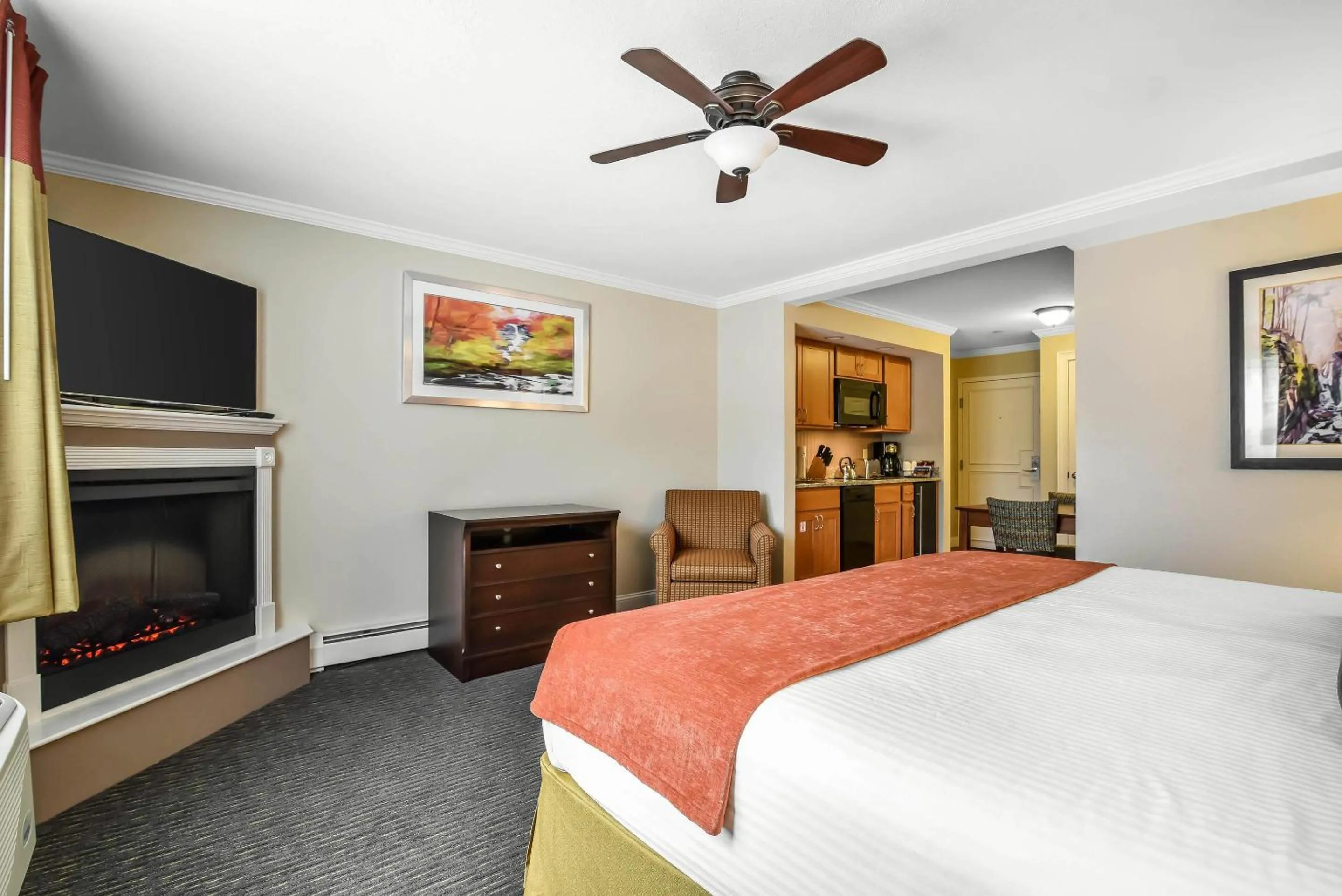 Bedroom, Bed in Bluegreen Vacations South Mountain, an Ascend Collection Resort