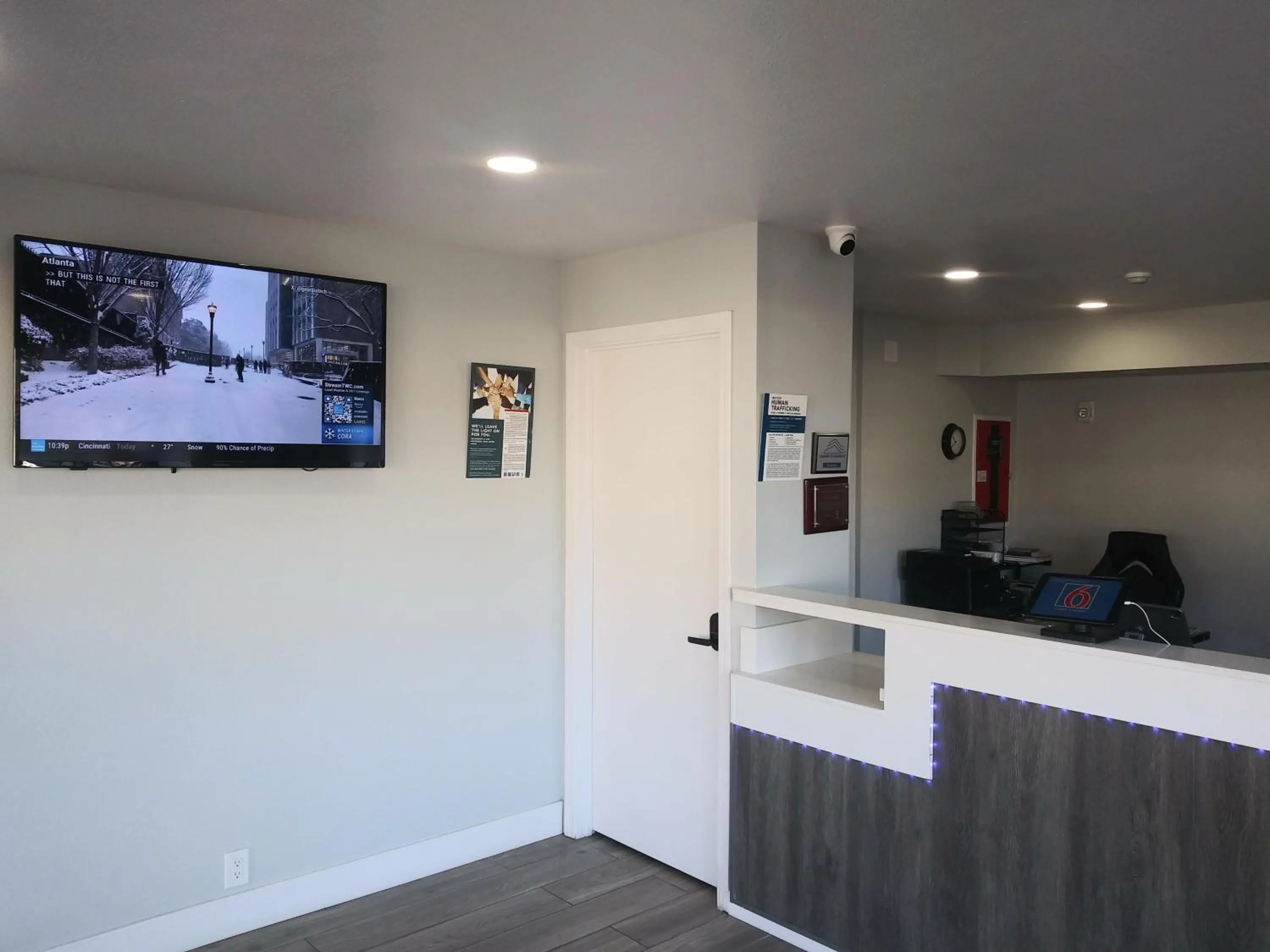 Lobby or reception in Motel 6-West Sacramento, CA