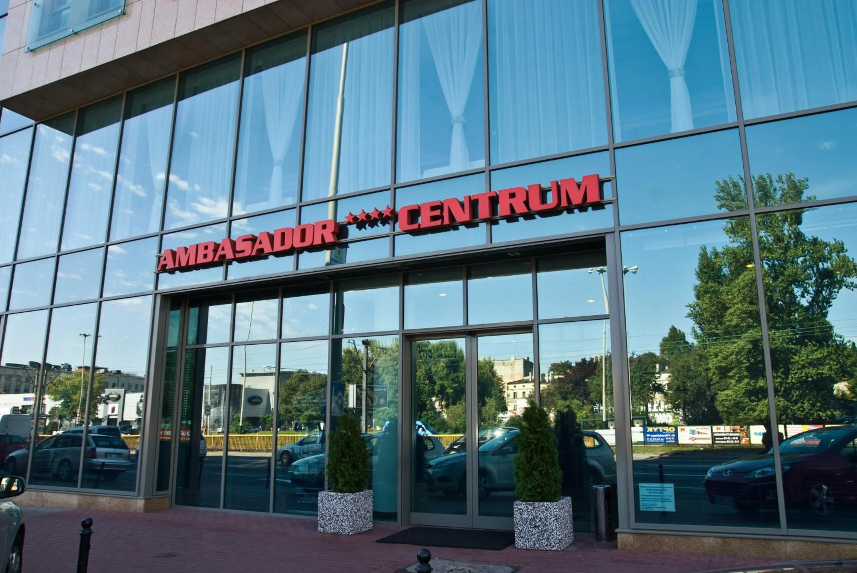 Facade/entrance in Ambasador Centrum