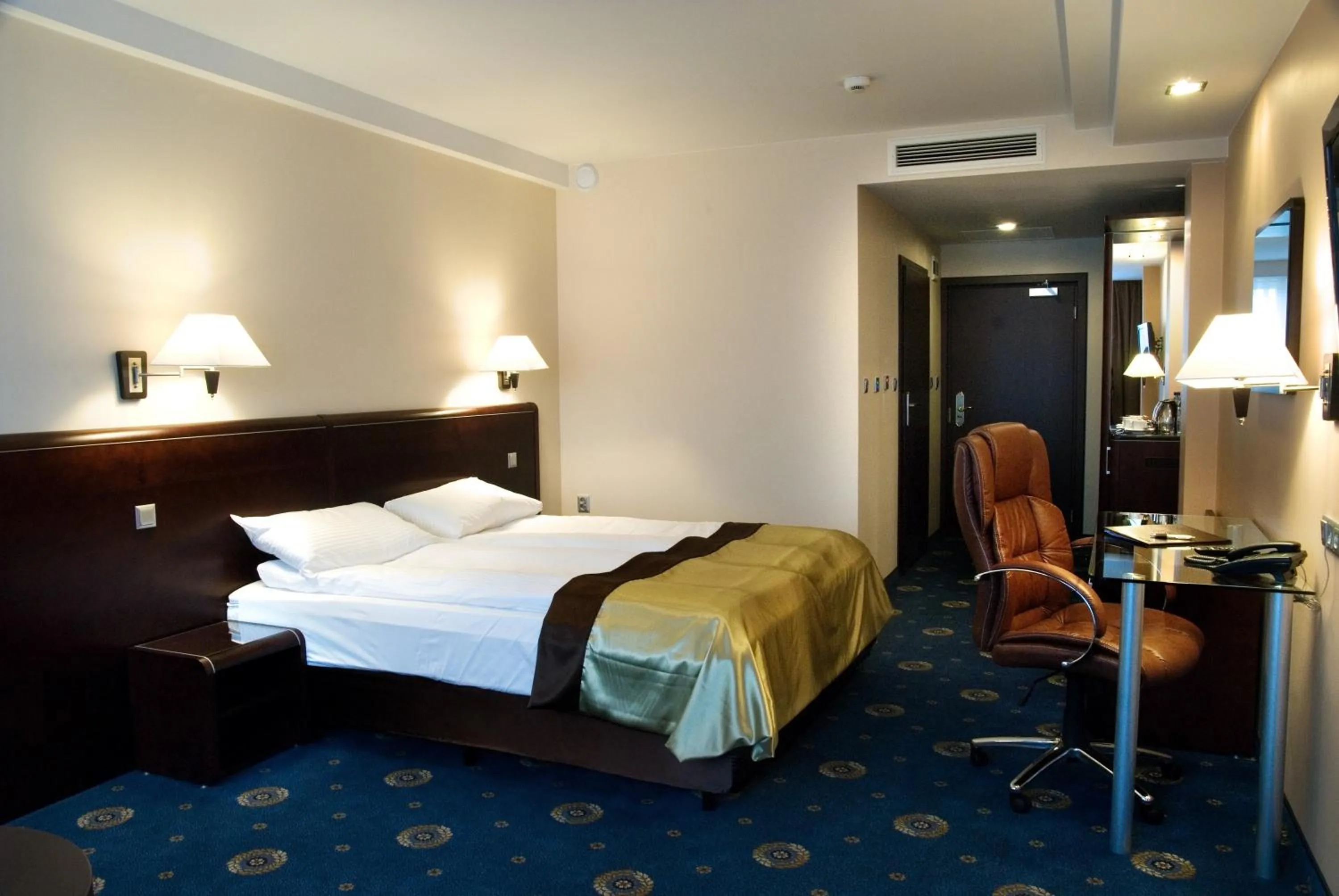 Photo of the whole room, Bed in Ambasador Centrum