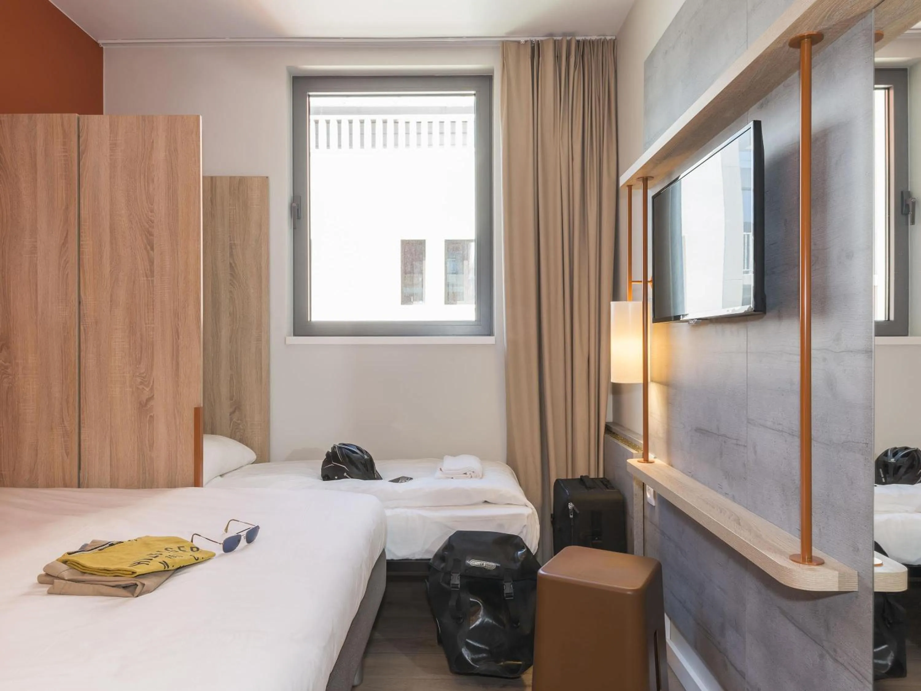 Bedroom, Bed in ibis budget Gent Centrum Dampoort