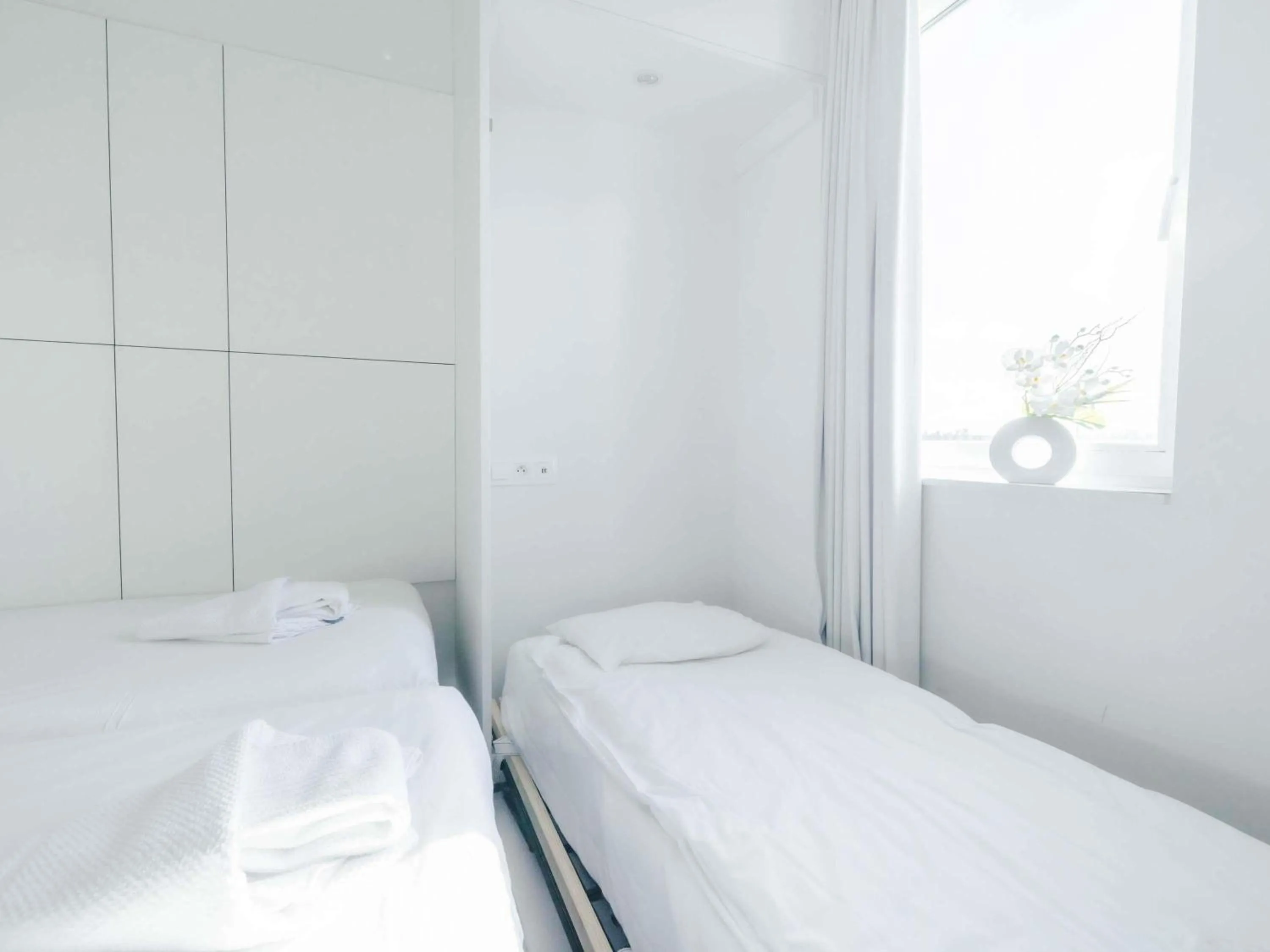 Bedroom, Bed in ibis budget Brugge Jabbeke