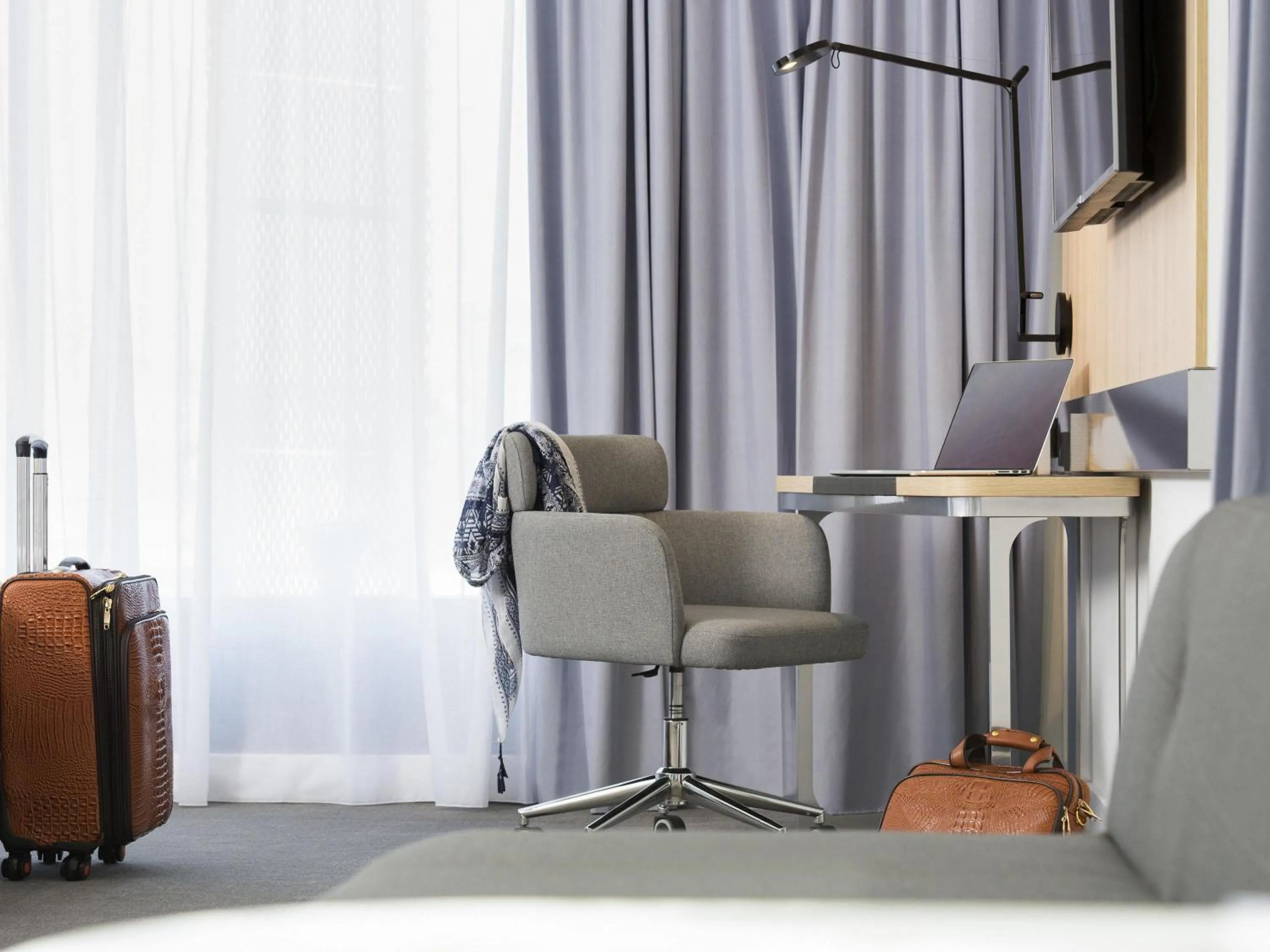 Bedroom in Novotel Charleroi Centre