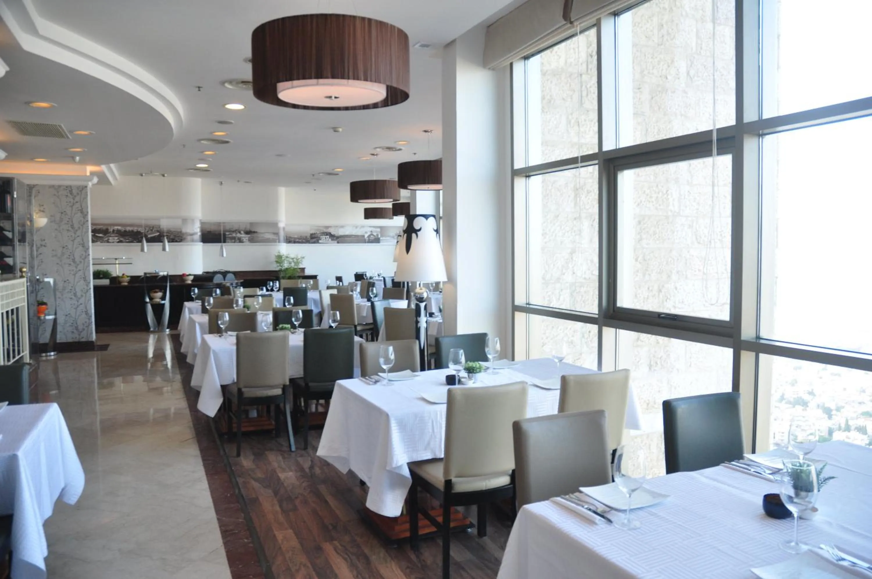 Restaurant/places to eat in Crowne Plaza Haifa by IHG