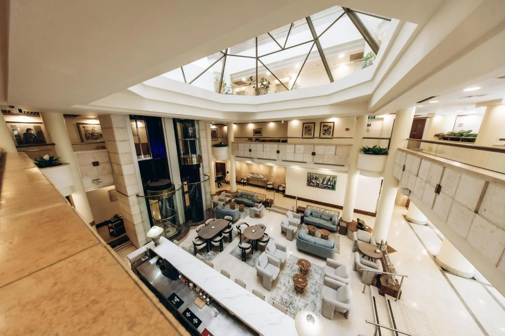 Lobby or reception in Crowne Plaza Haifa by IHG