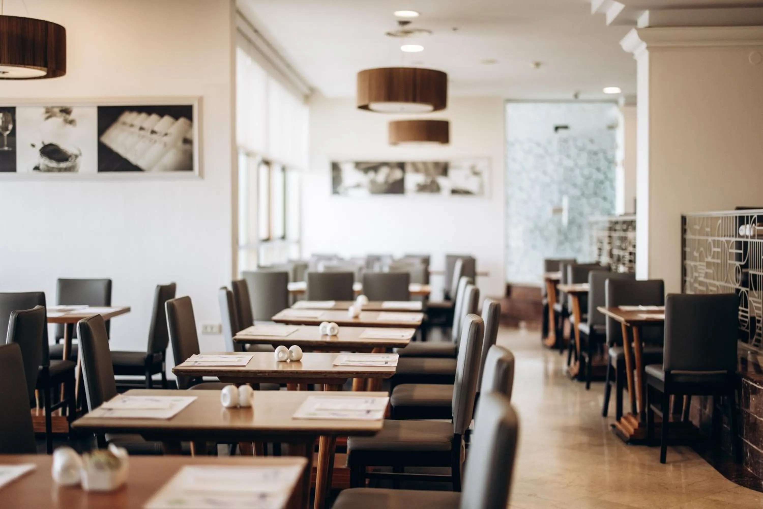 Restaurant/places to eat in Crowne Plaza Haifa by IHG