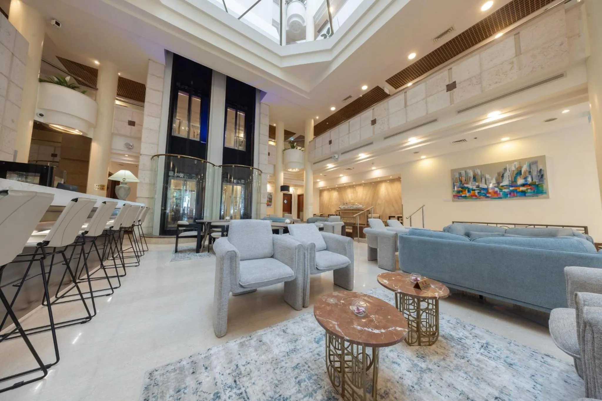 Lobby or reception in Crowne Plaza Haifa by IHG