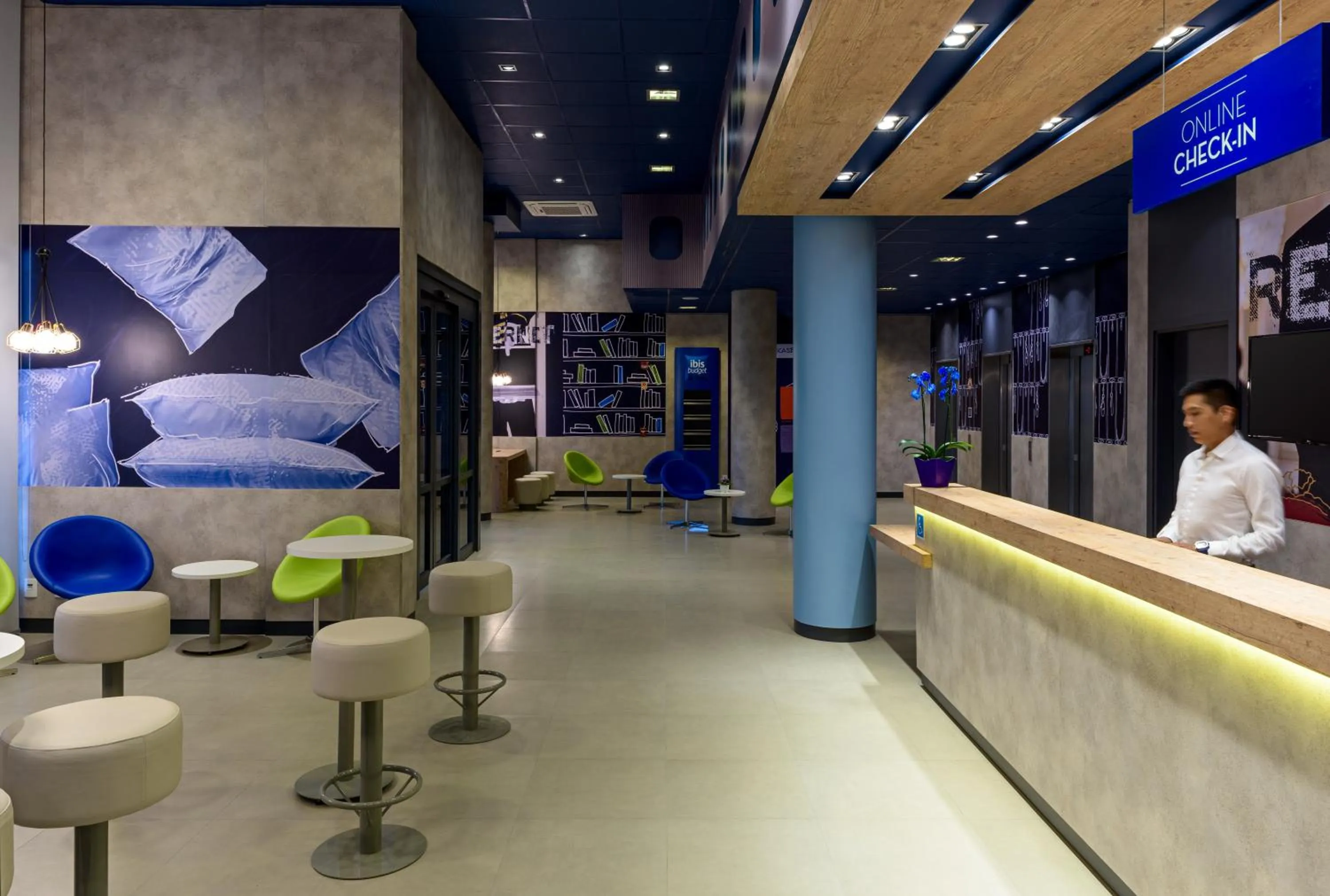 Lobby or reception in ibis budget Sorocaba