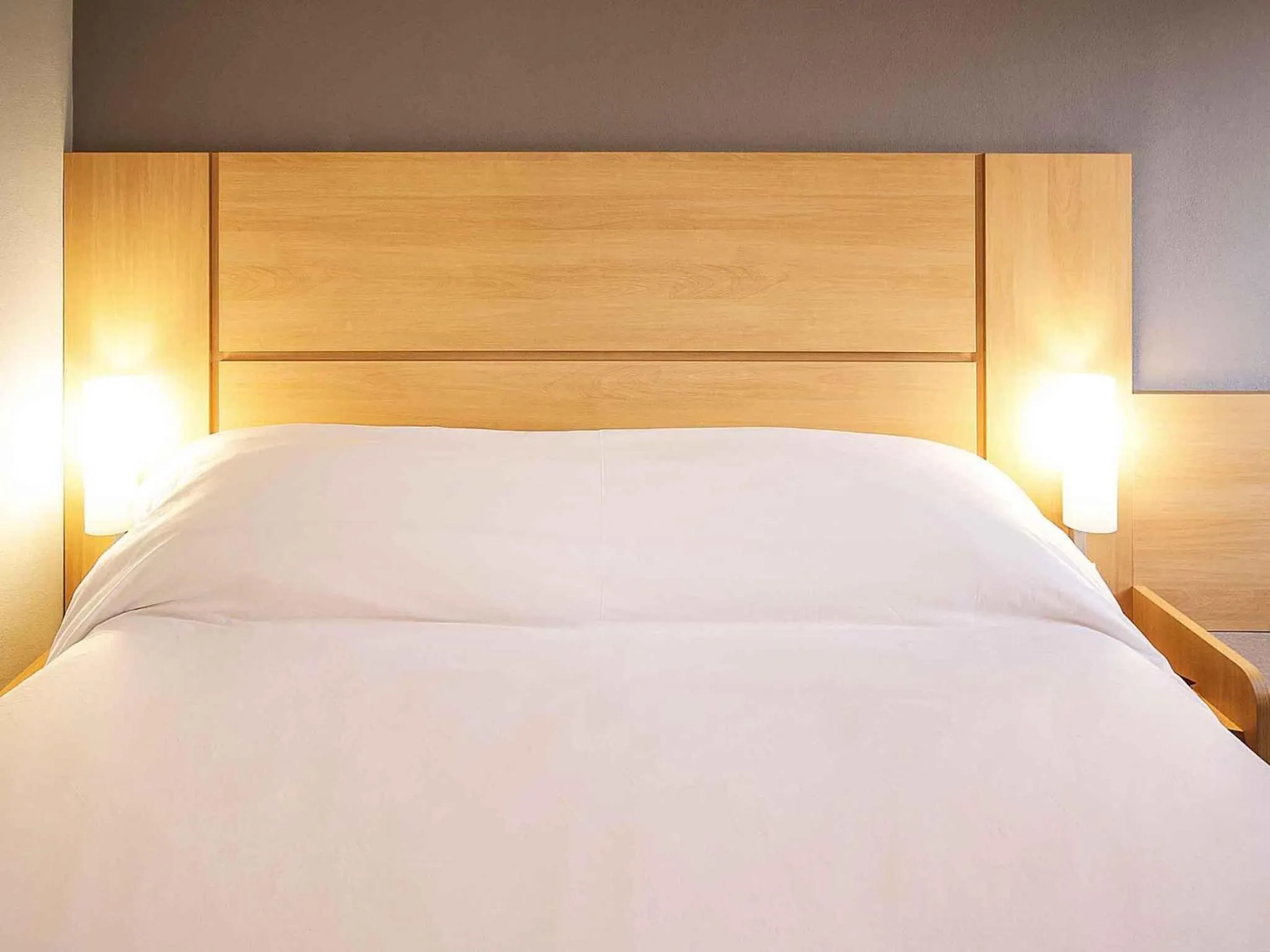 Bedroom, Bed in ibis Montenegro