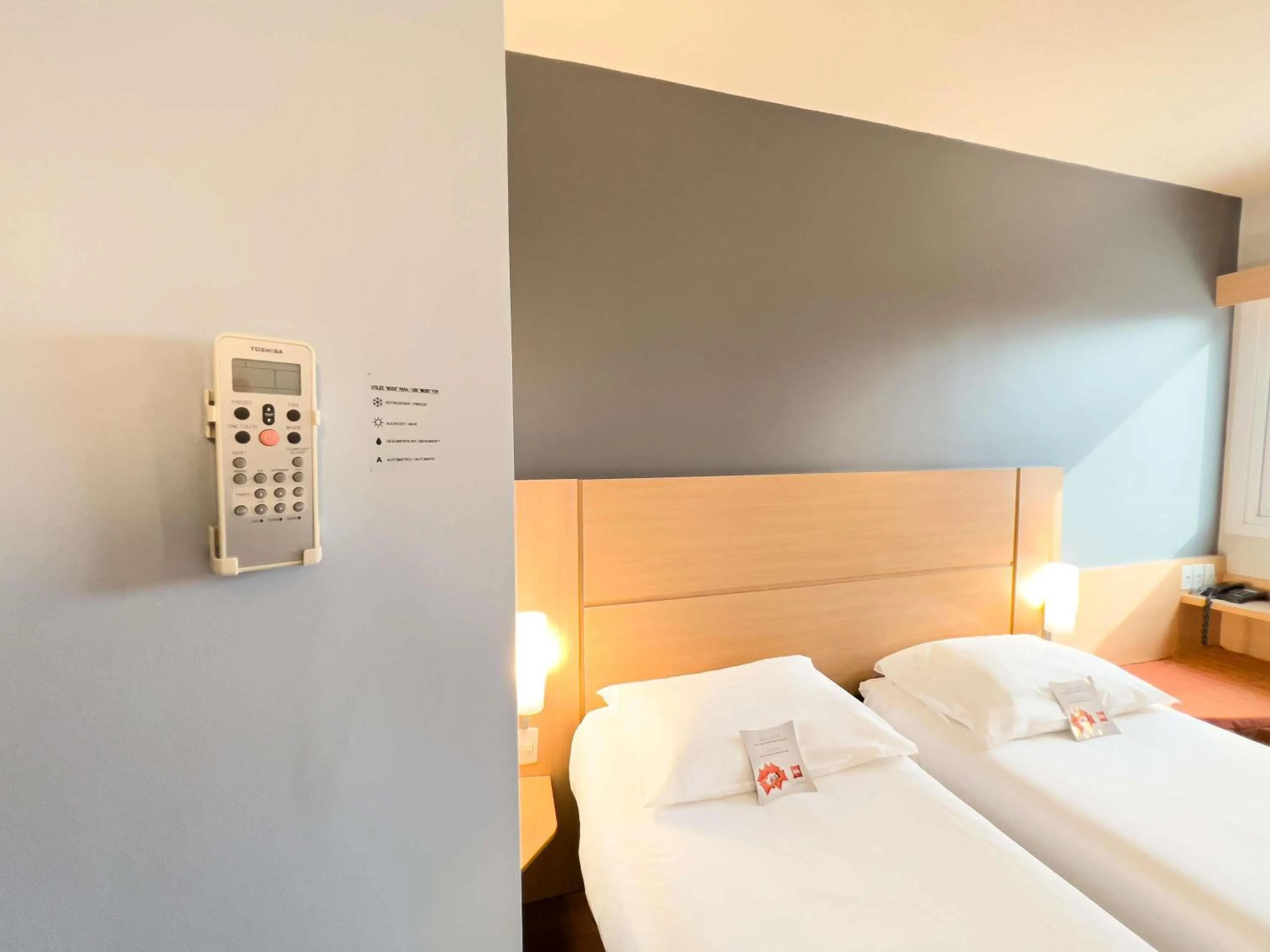 Bedroom, Bed in ibis Passo Fundo Centro