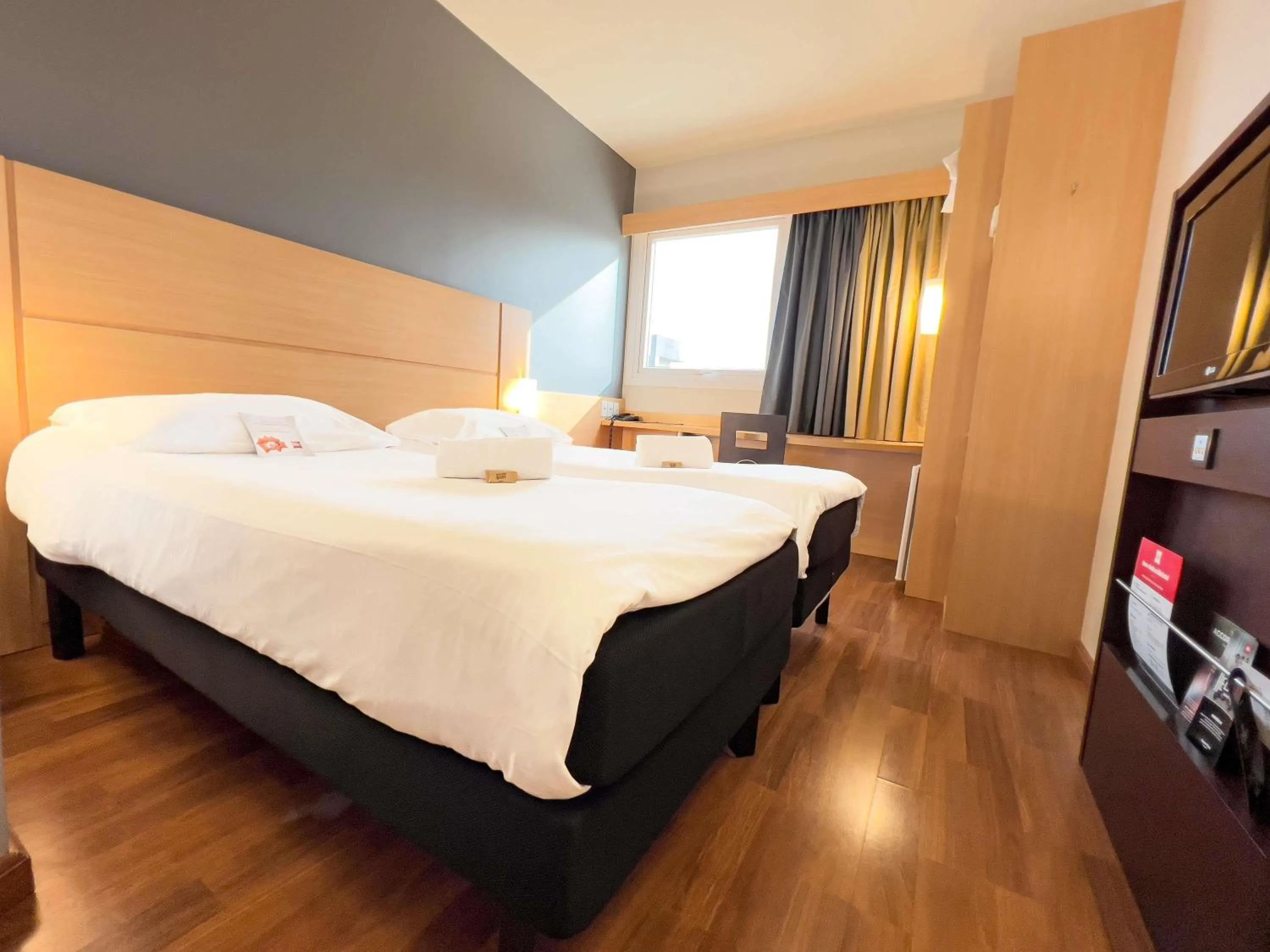 Bedroom, Bed in ibis Passo Fundo Centro