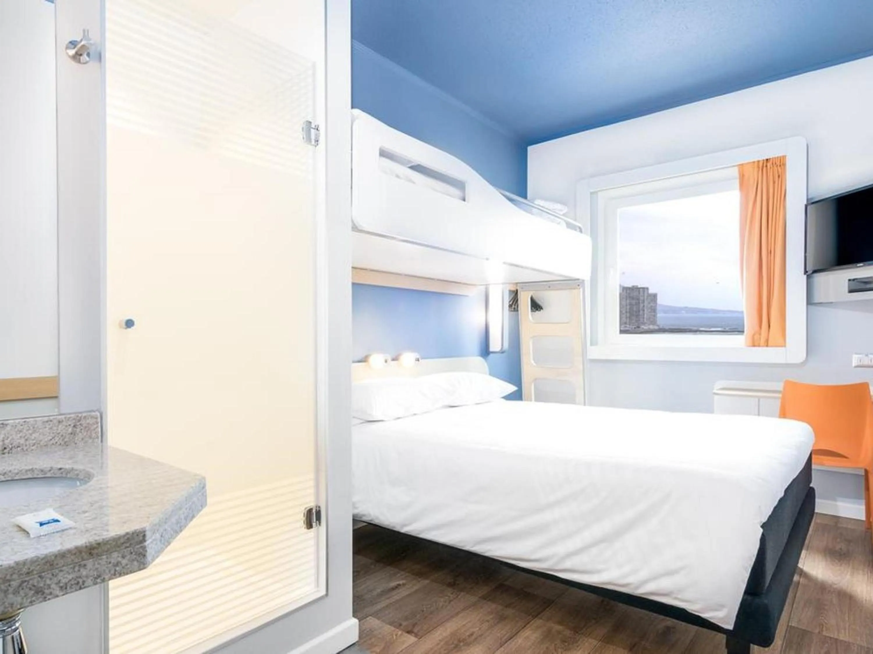 Bedroom, Bed in ibis budget Calama