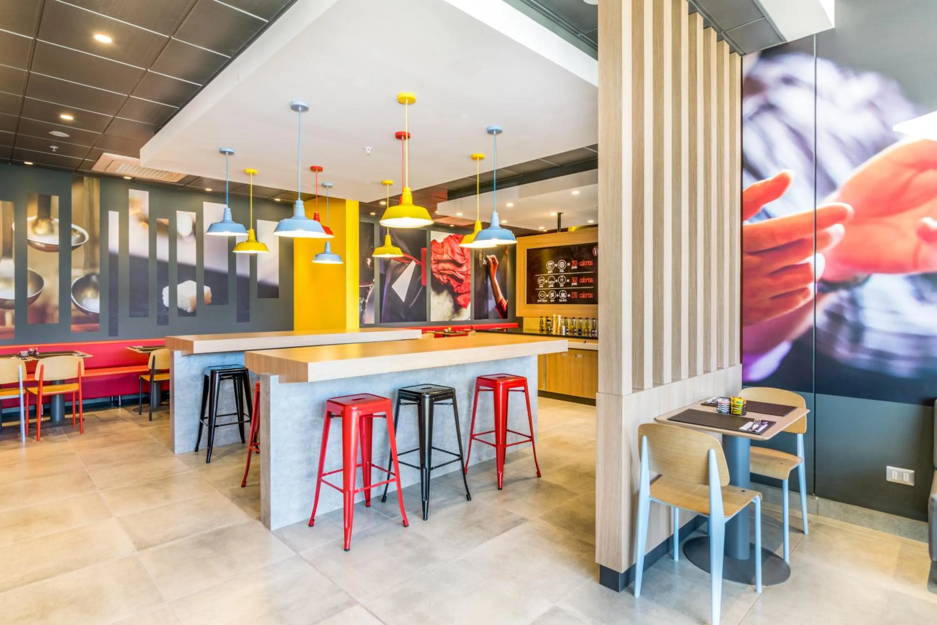 Restaurant/places to eat in ibis Calama