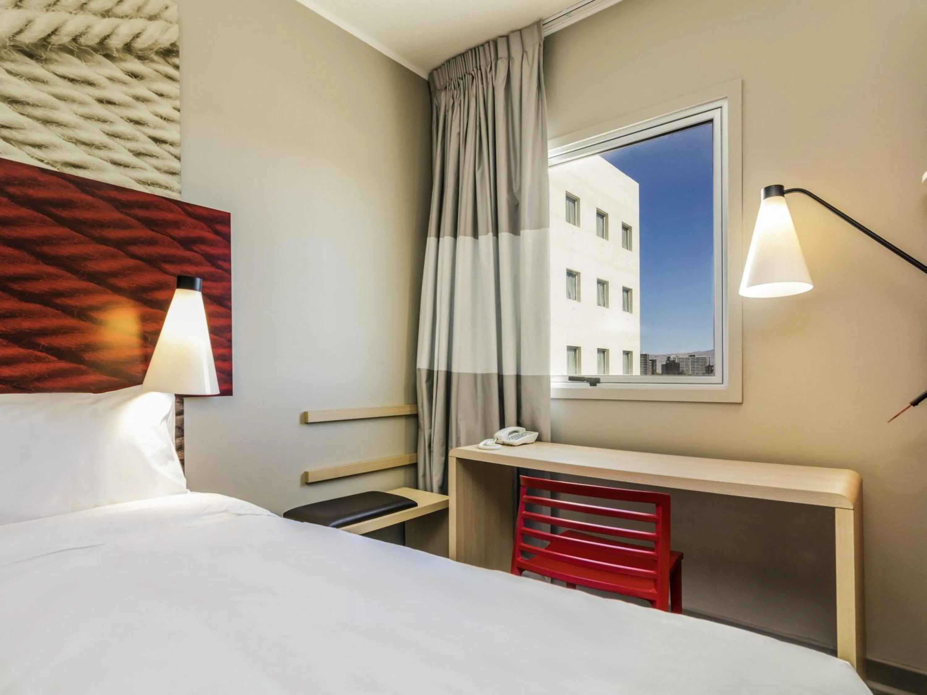 Bedroom, Bed in ibis Calama