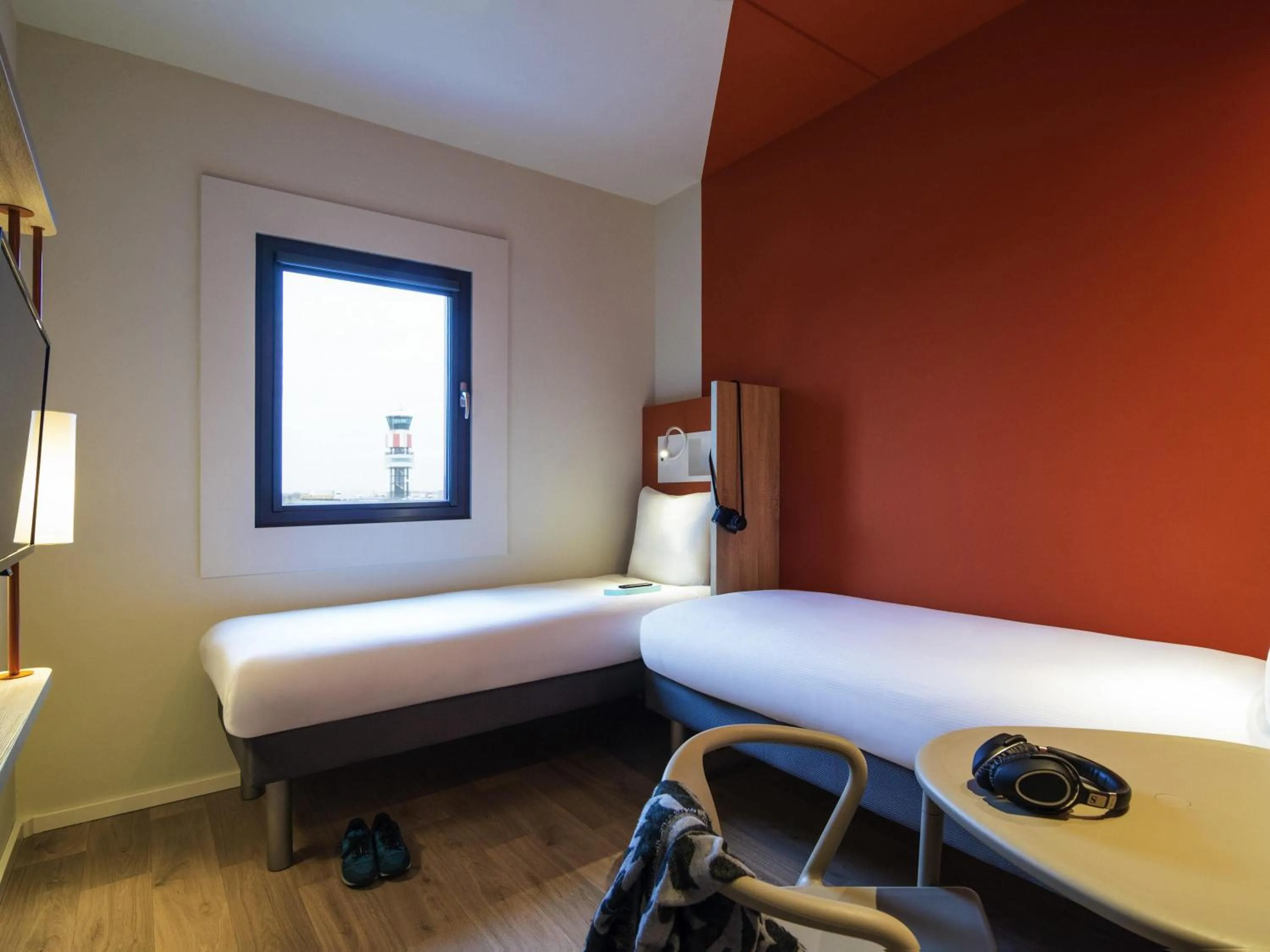 Bedroom, Bed in ibis budget Rotterdam The Hague Airport