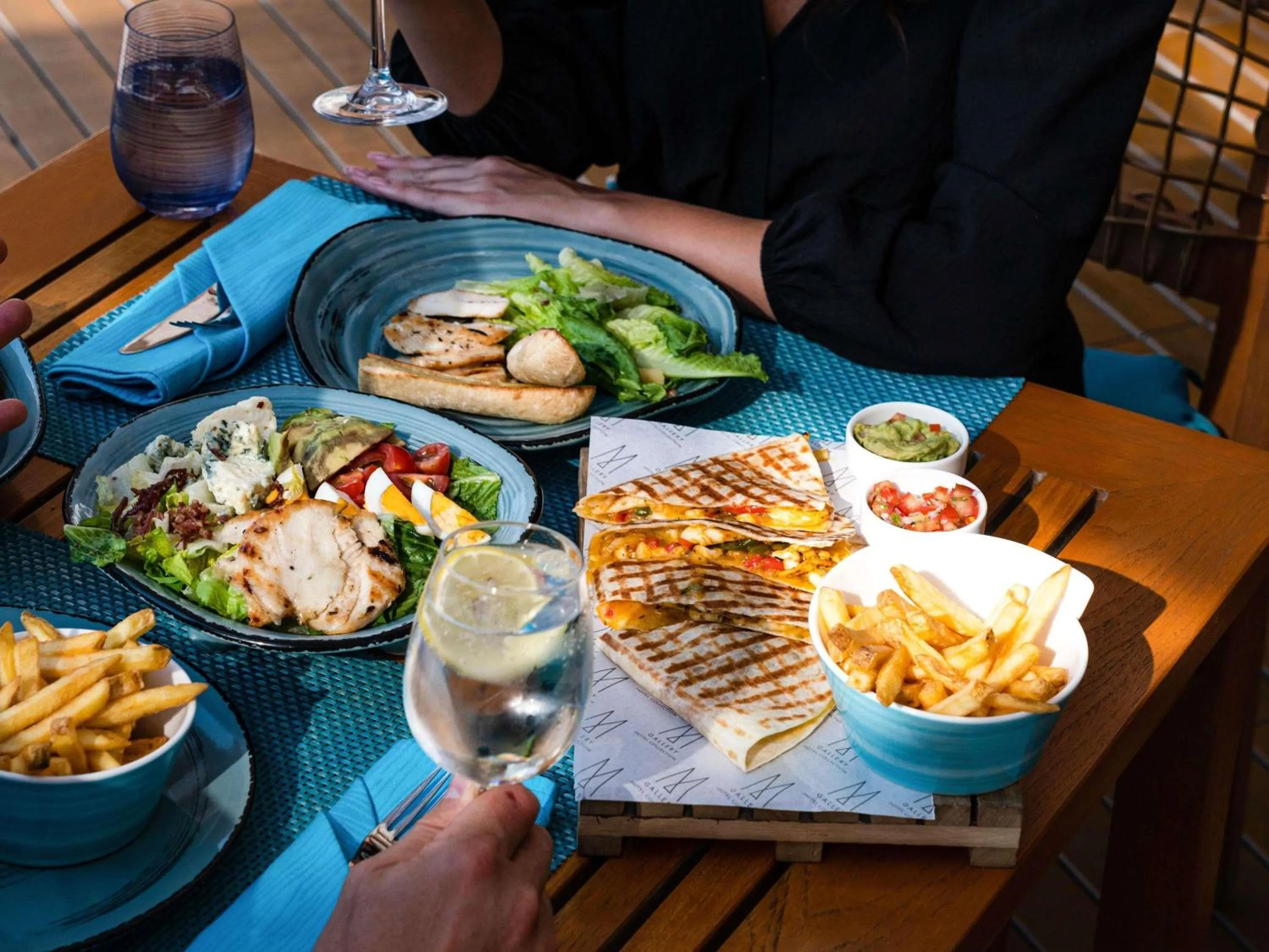 Restaurant/places to eat in Alwadi Hotel Doha - MGallery Collection