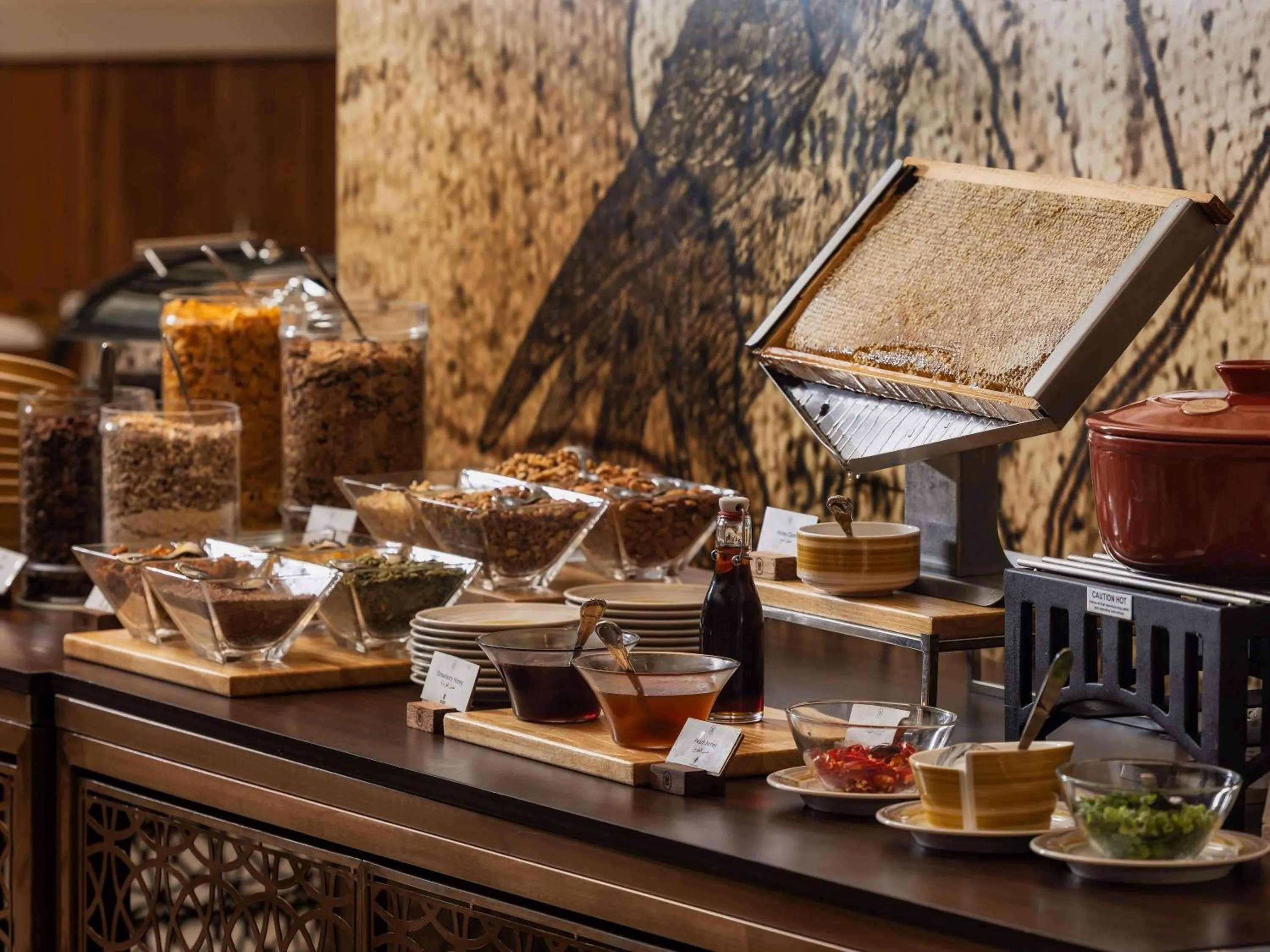 Restaurant/places to eat in Alwadi Hotel Doha - MGallery Collection