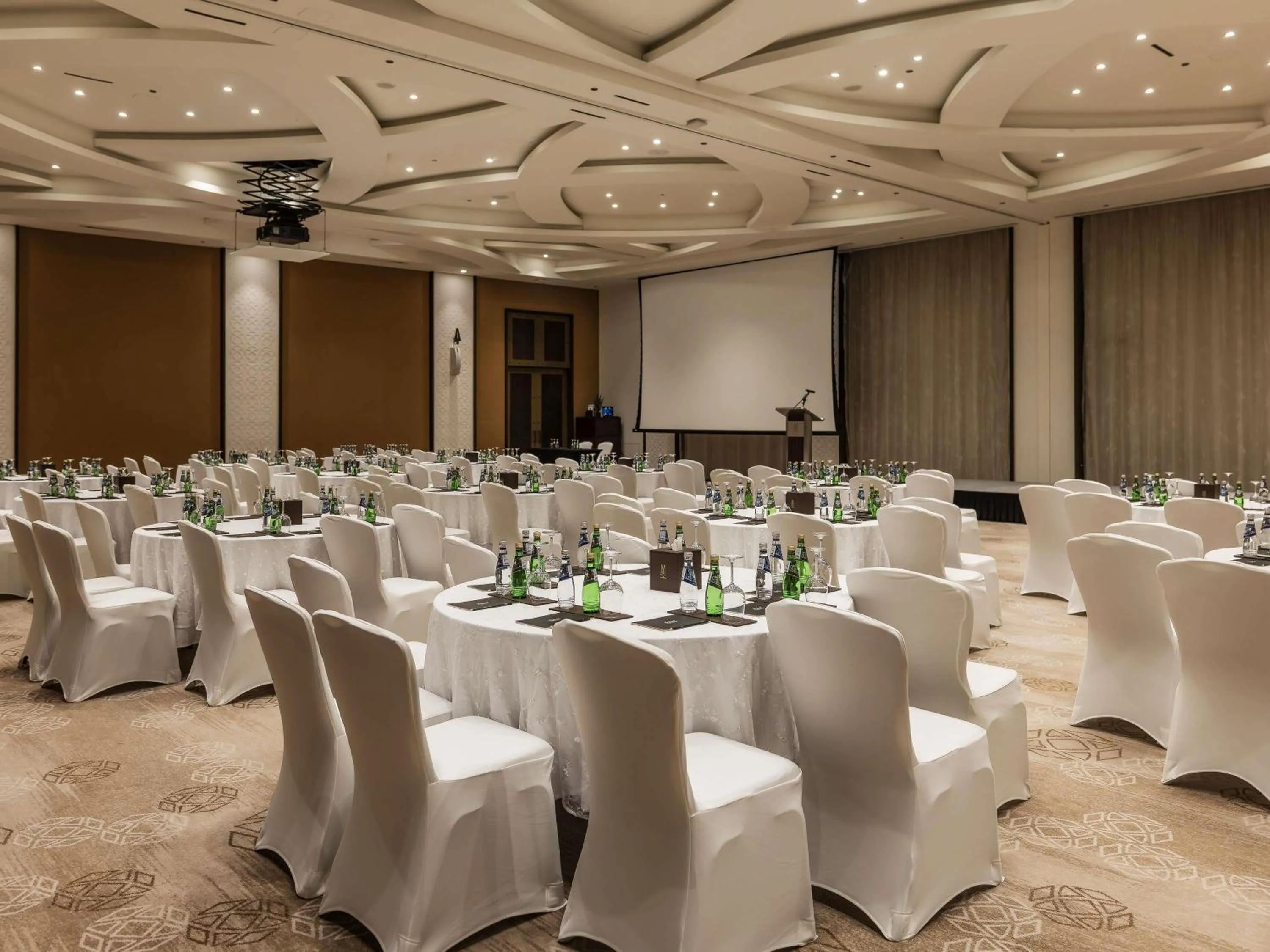 Meeting/conference room in Alwadi Hotel Doha - MGallery Collection