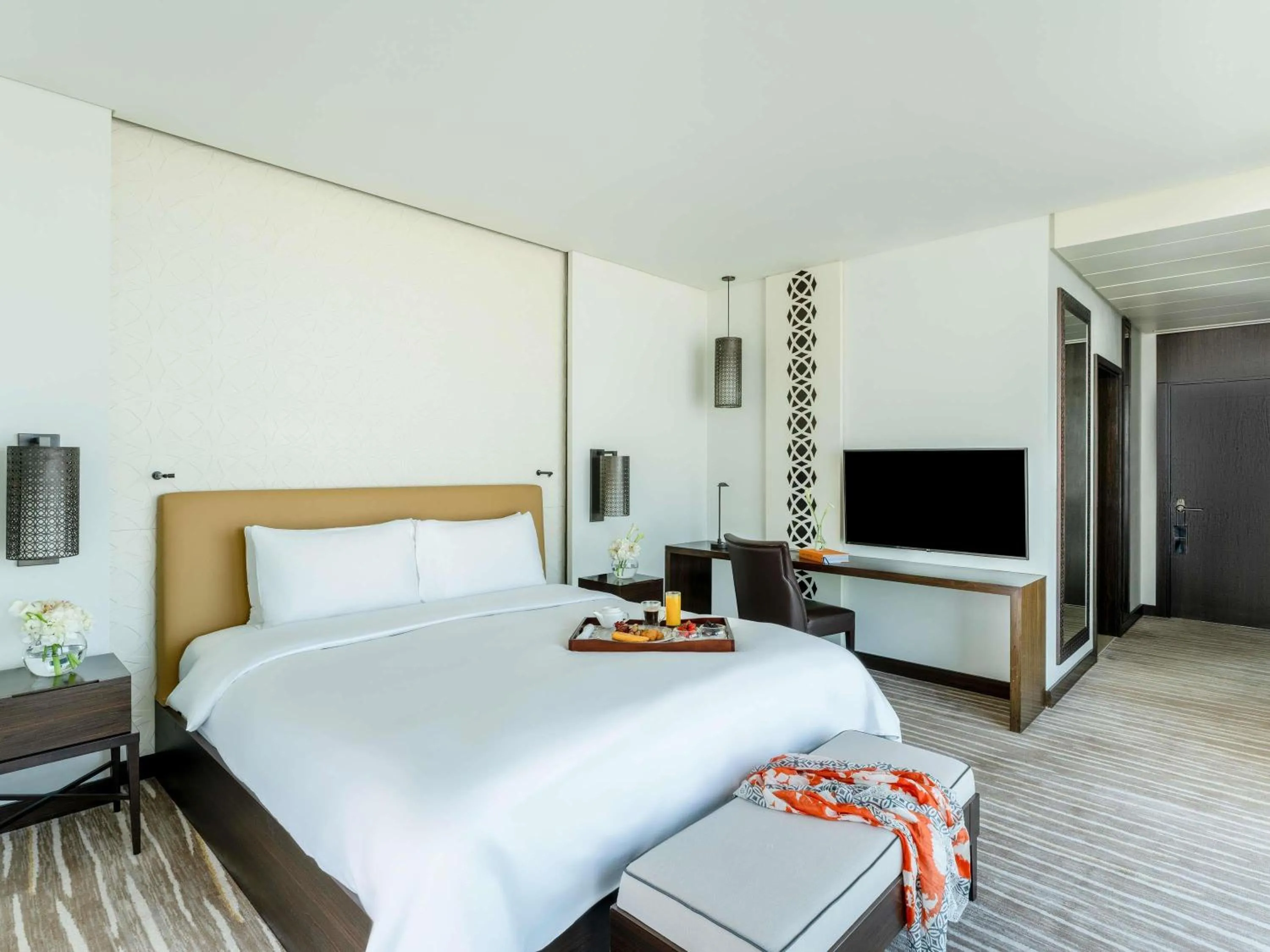 Bedroom, Bed in Alwadi Hotel Doha - MGallery Collection