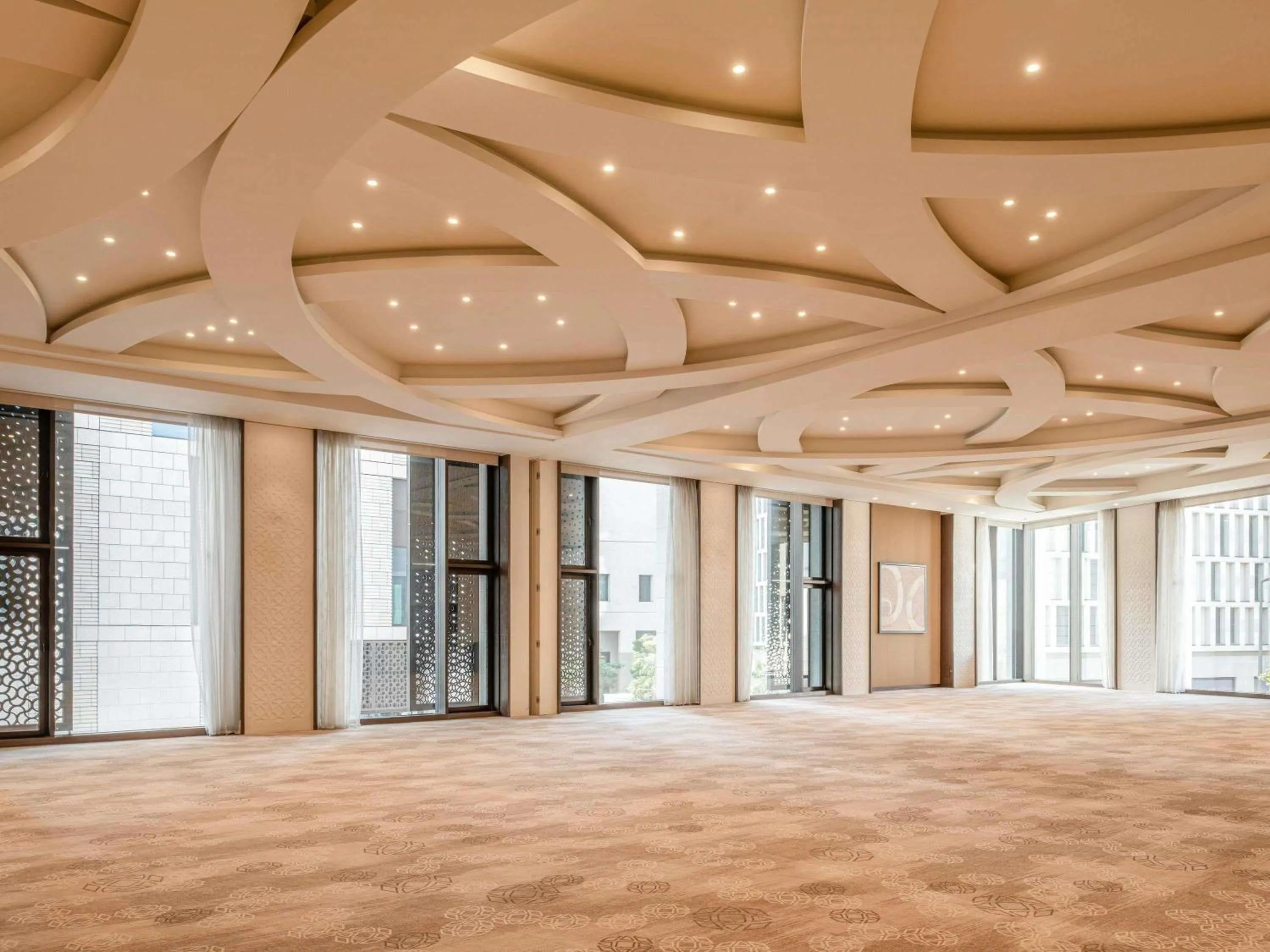 Meeting/conference room in Alwadi Hotel Doha - MGallery Collection