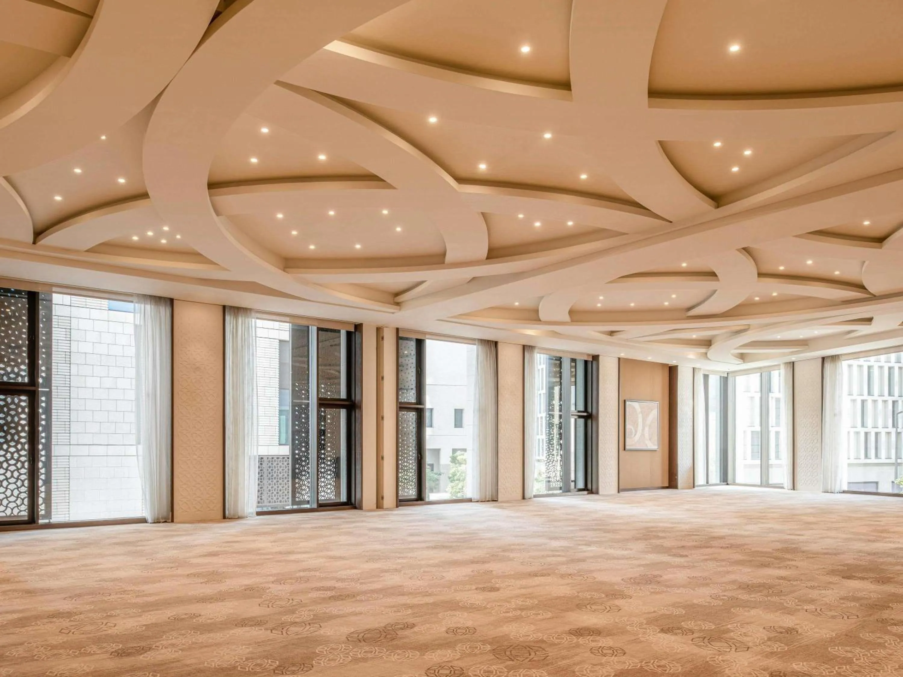 Meeting/conference room in Alwadi Hotel Doha - MGallery Collection