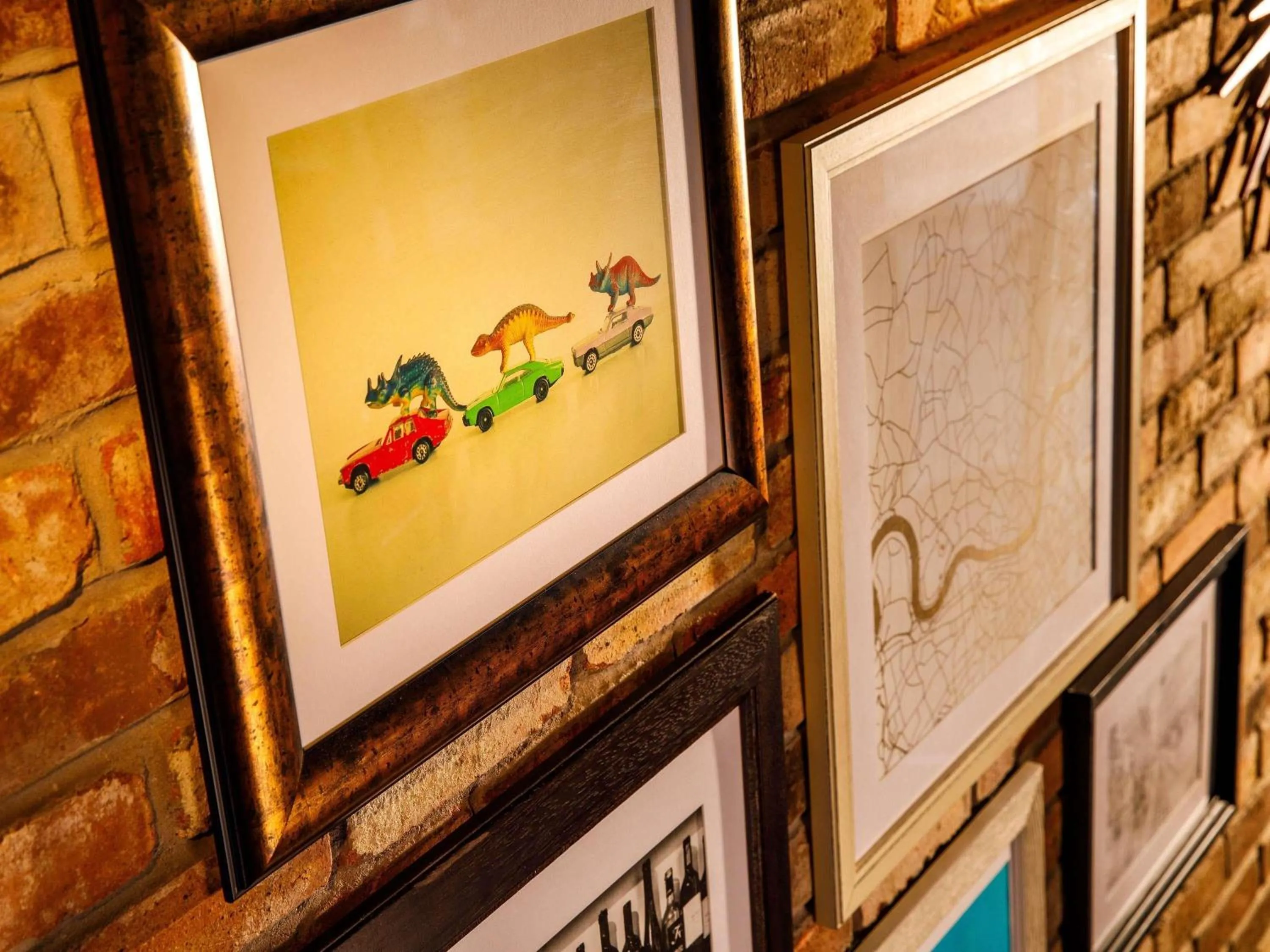 Bedroom in ibis London Canning Town