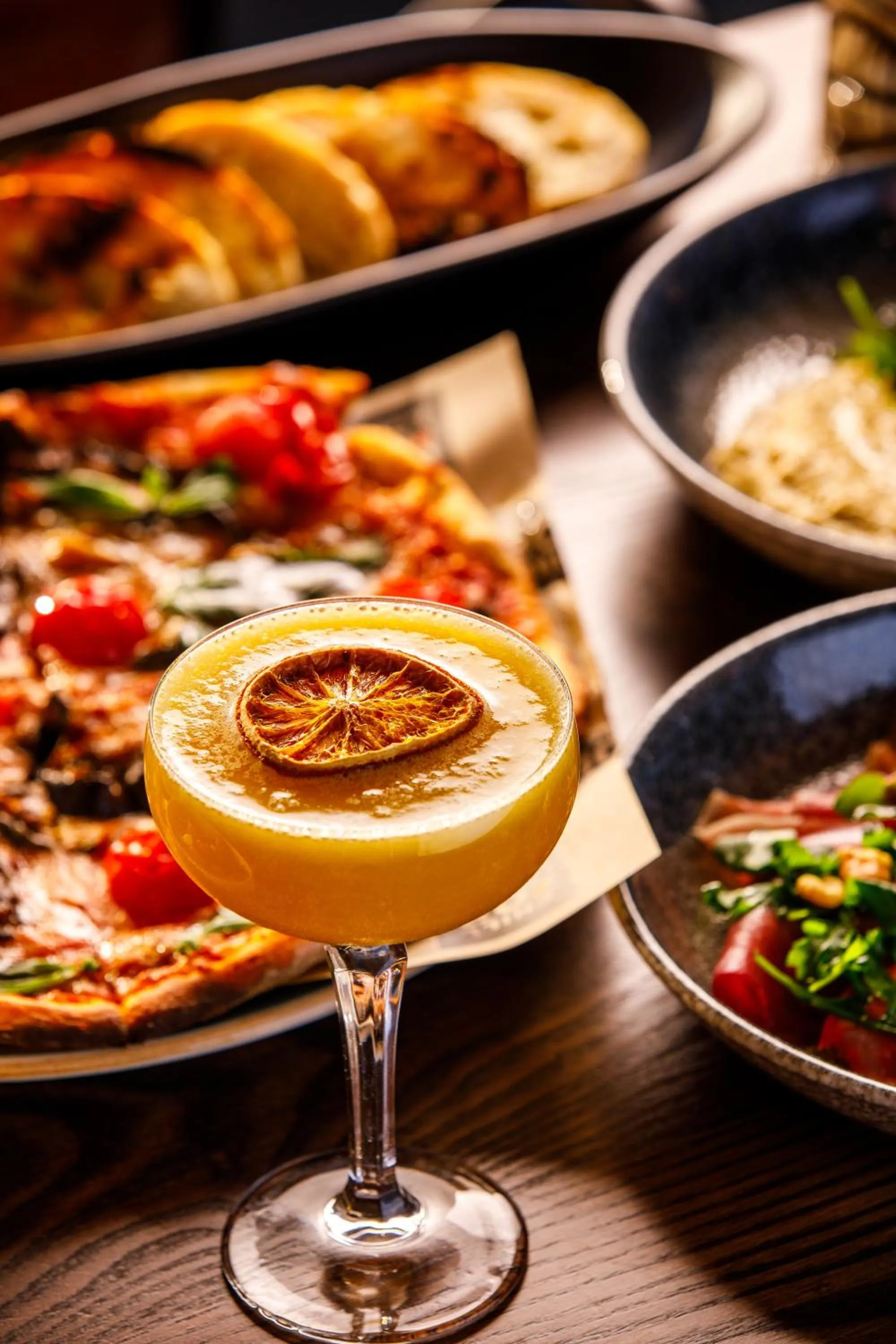 Lounge or bar in ibis London Canning Town