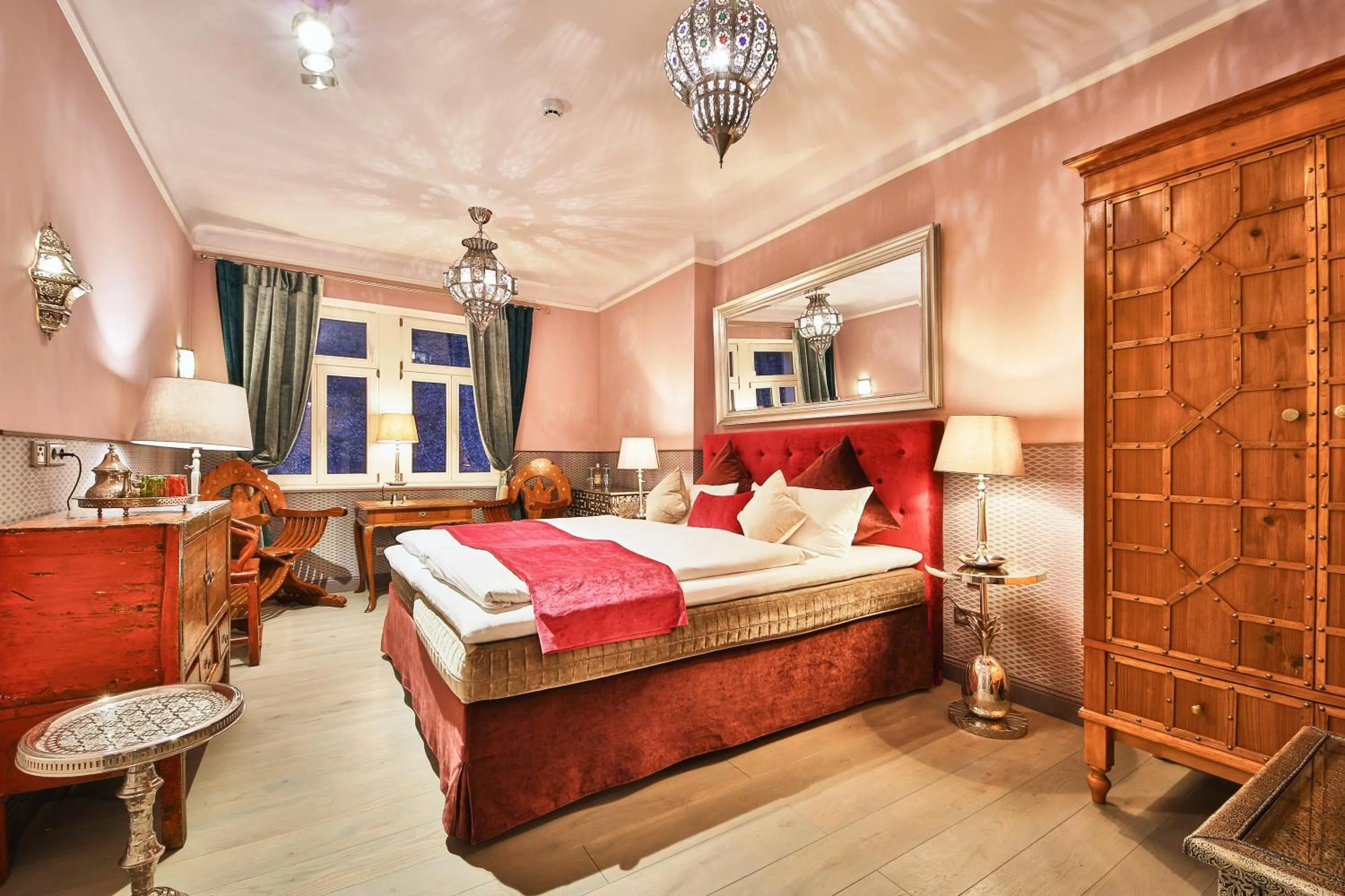 Photo of the whole room, Bed in Bio-Hotel Villa Waldfrieden
