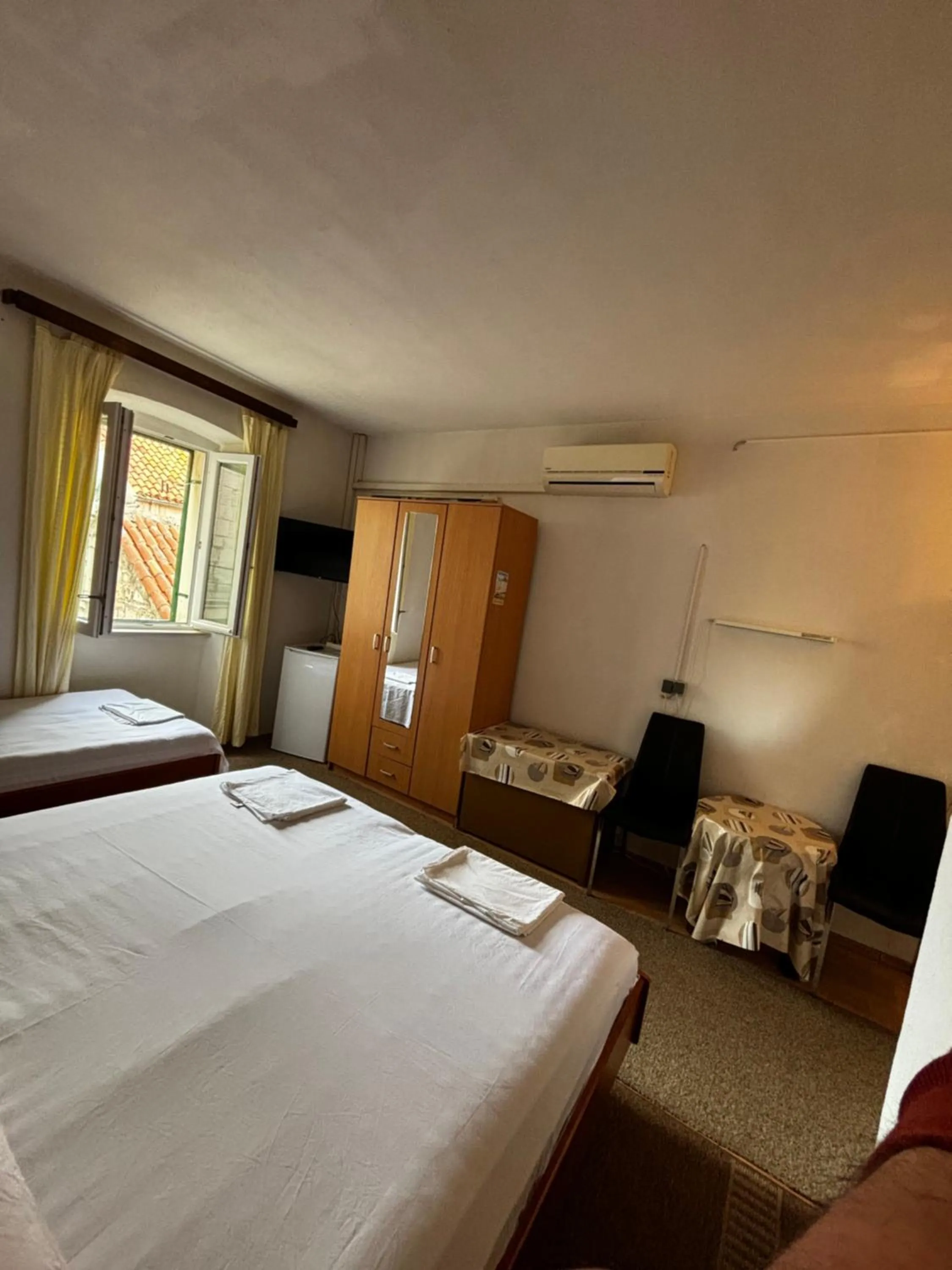 Bed in Accommodation Old Town Vitaic