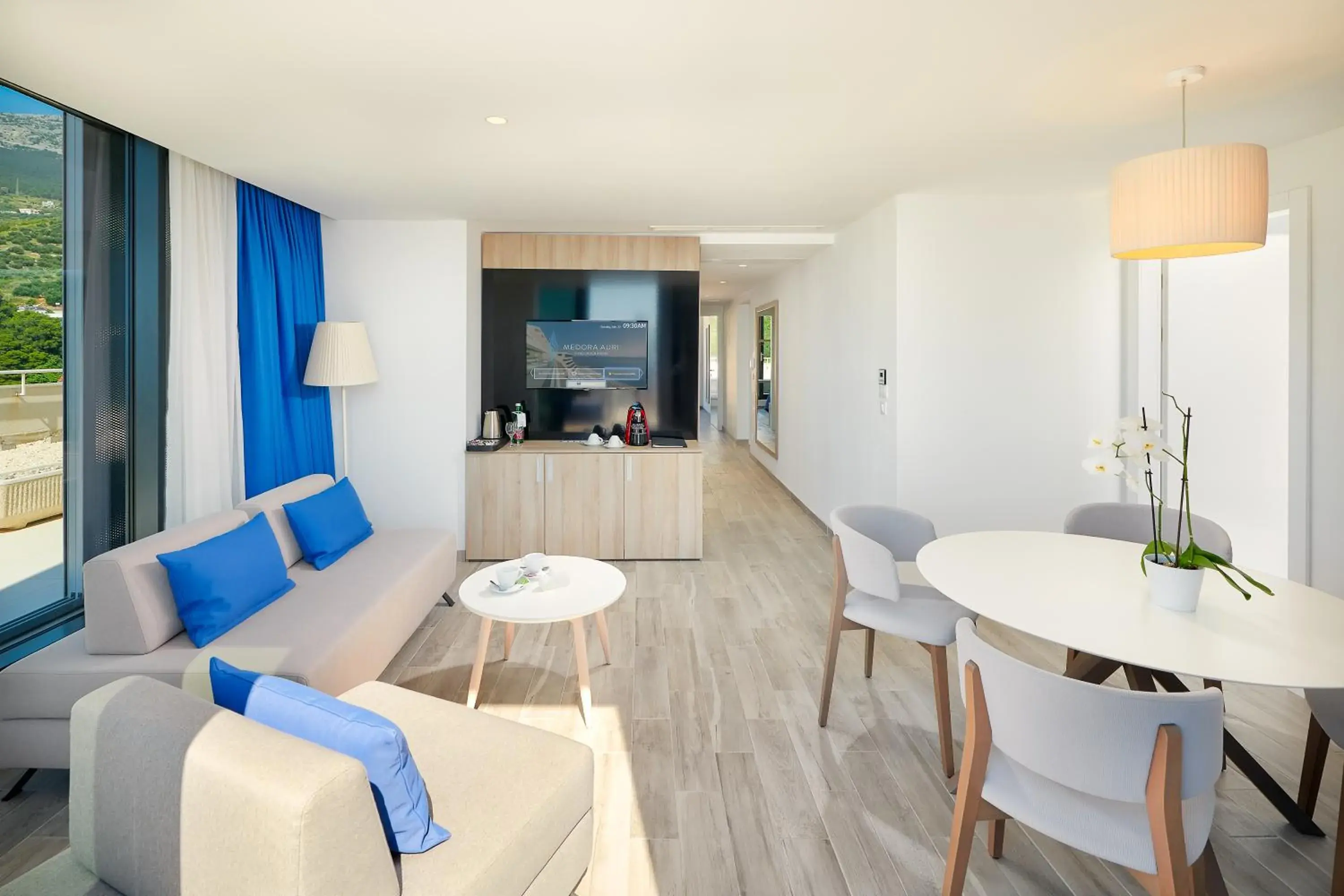 Deluxe Penthouse Suite in Medora Auri Family Beach Resort Deluxe Penthouse Suite in Medora Auri Family Beach Resort