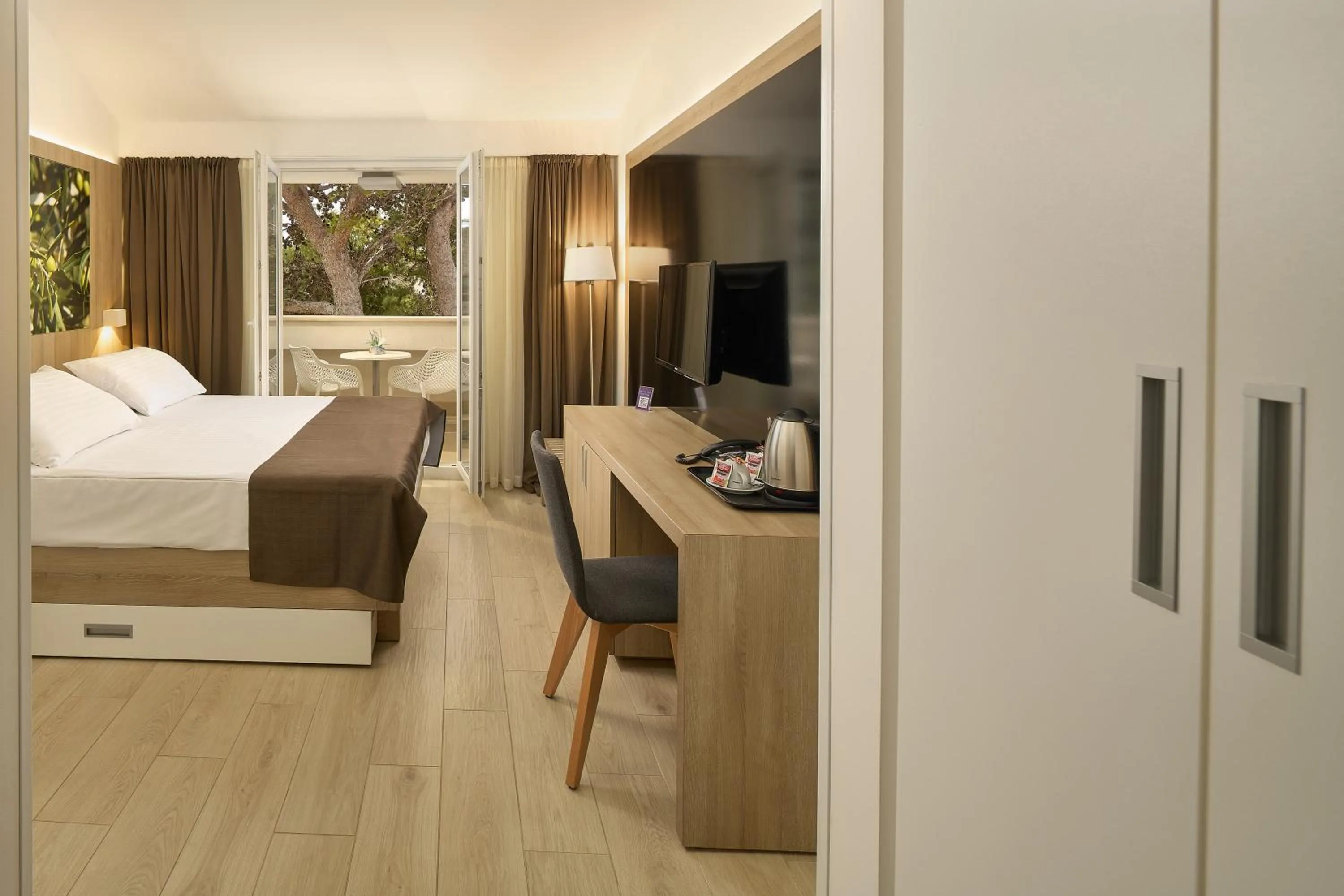 Photo of the whole room, Bed in Medora Auri Family Beach Resort