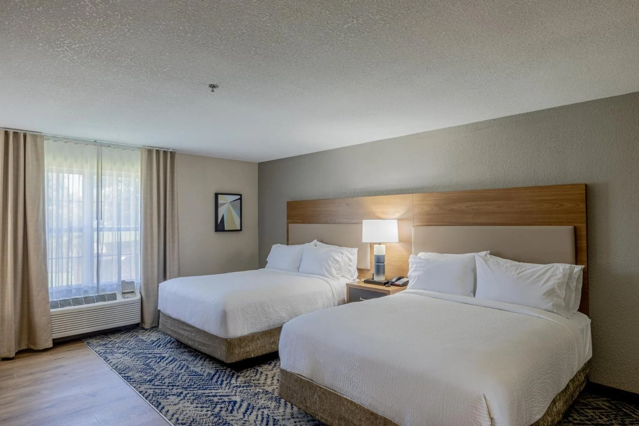 Photo of the whole room, Bed in Candlewood Suites Wichita Northwest by IHG
