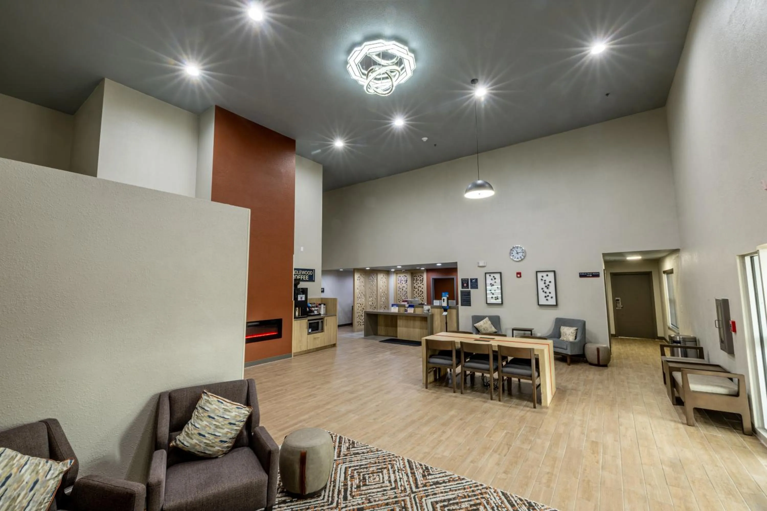 Lobby or reception in Candlewood Suites Wichita Northwest by IHG