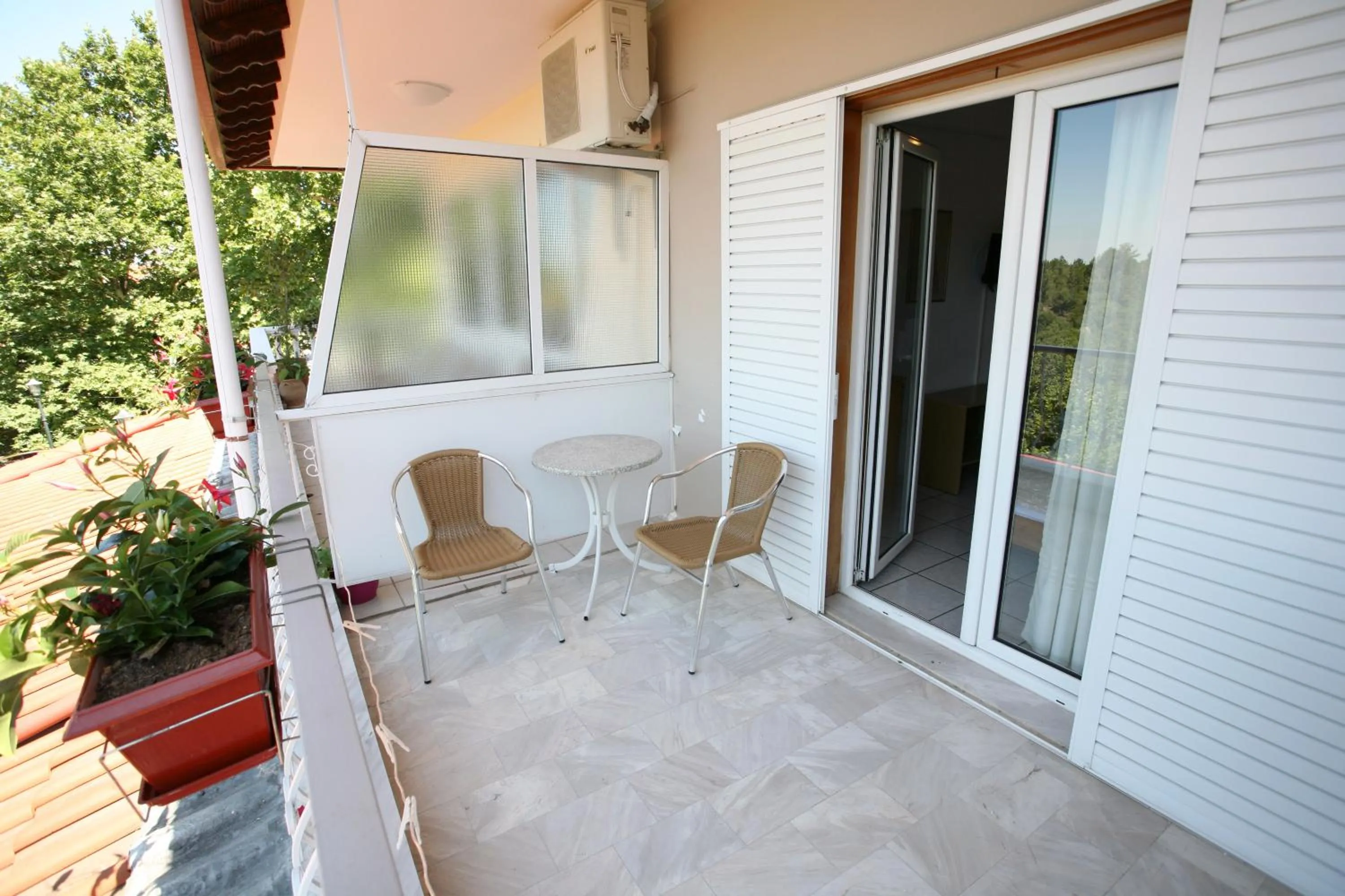 Balcony/Terrace in Olympus View Rooms Sauna & Spa