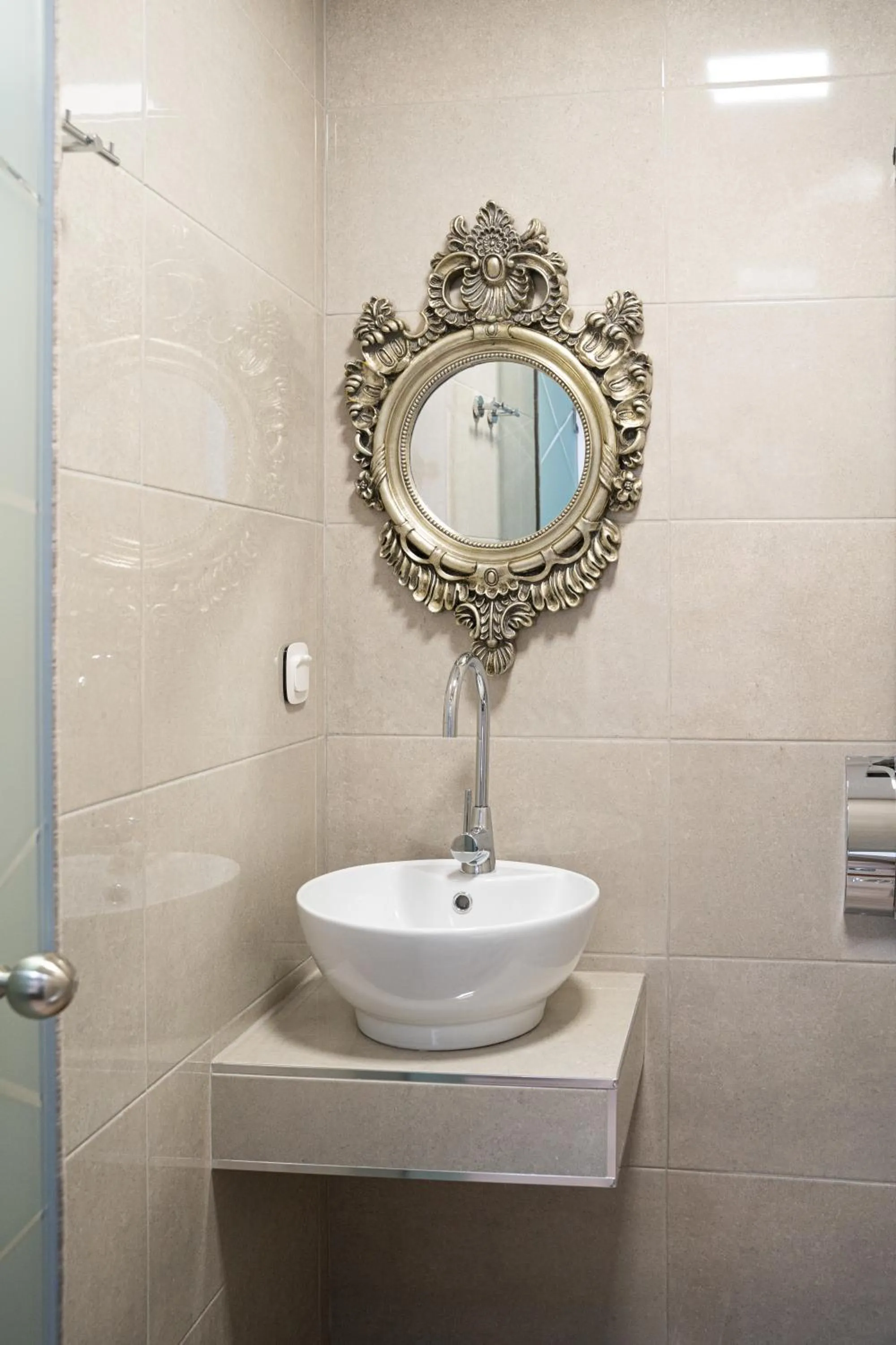 Bathroom in Olympus View Rooms Sauna & Spa