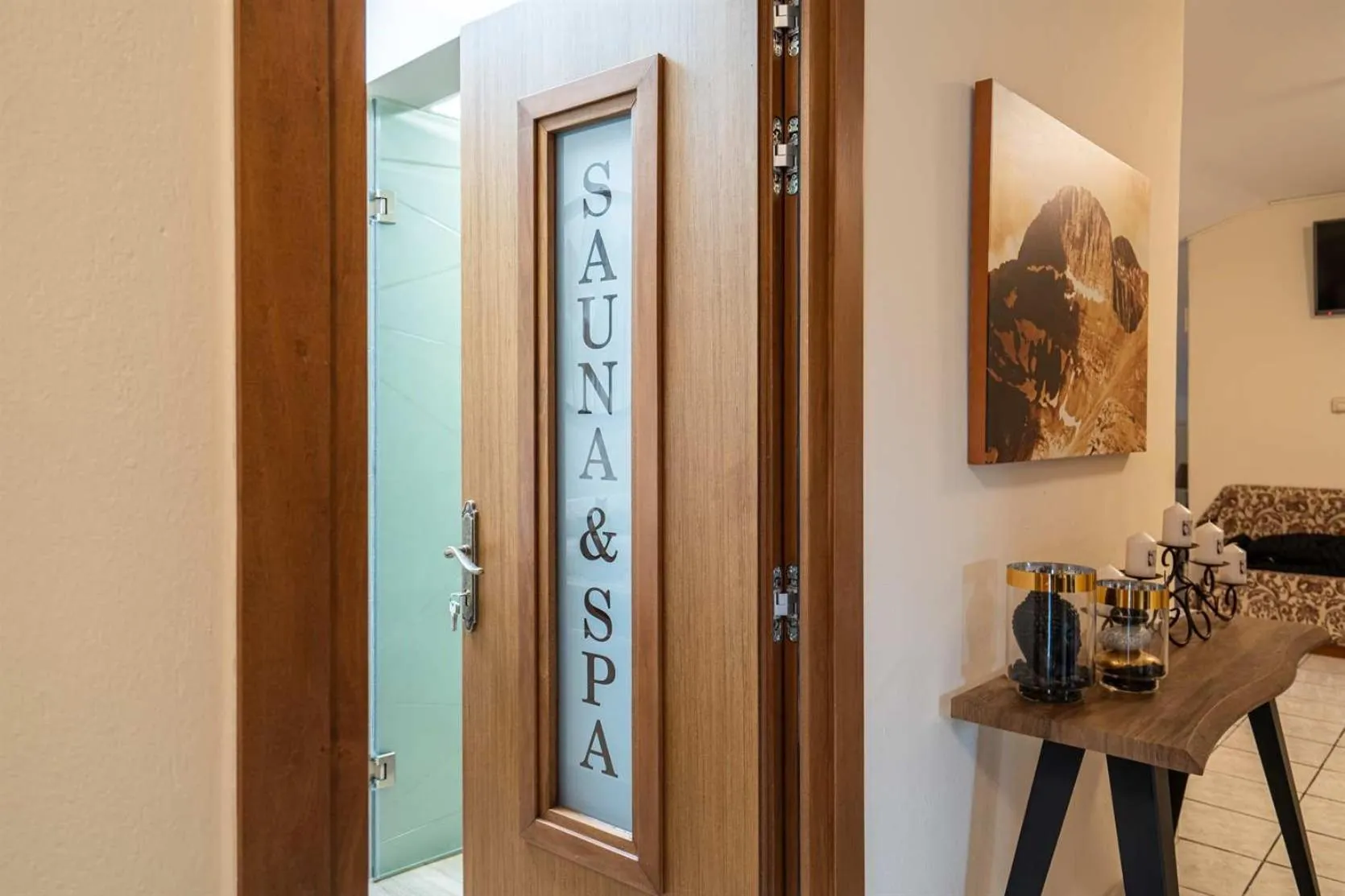 Sauna in Olympus View Rooms Sauna & Spa