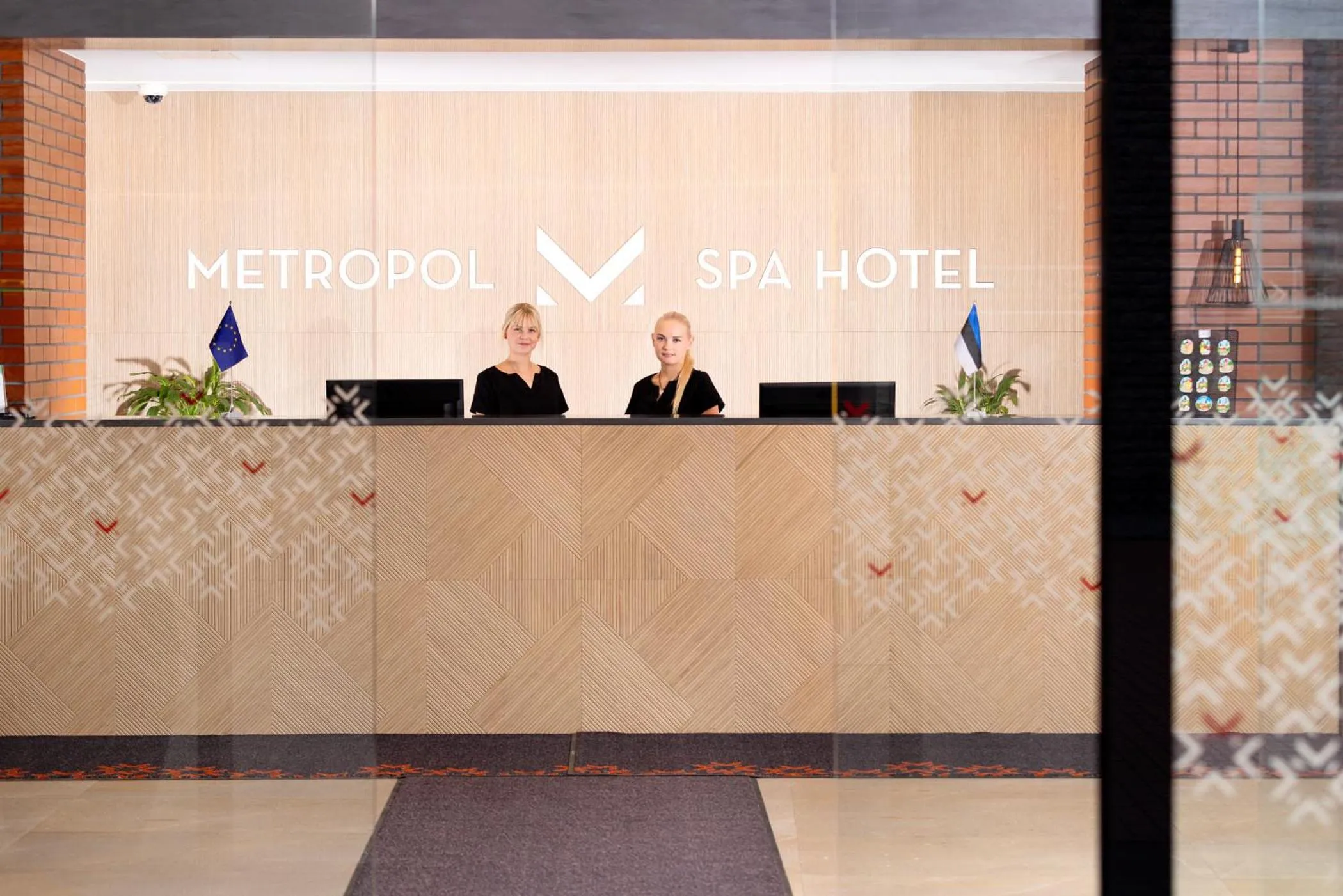 Lobby or reception in Metropol Spa Hotel