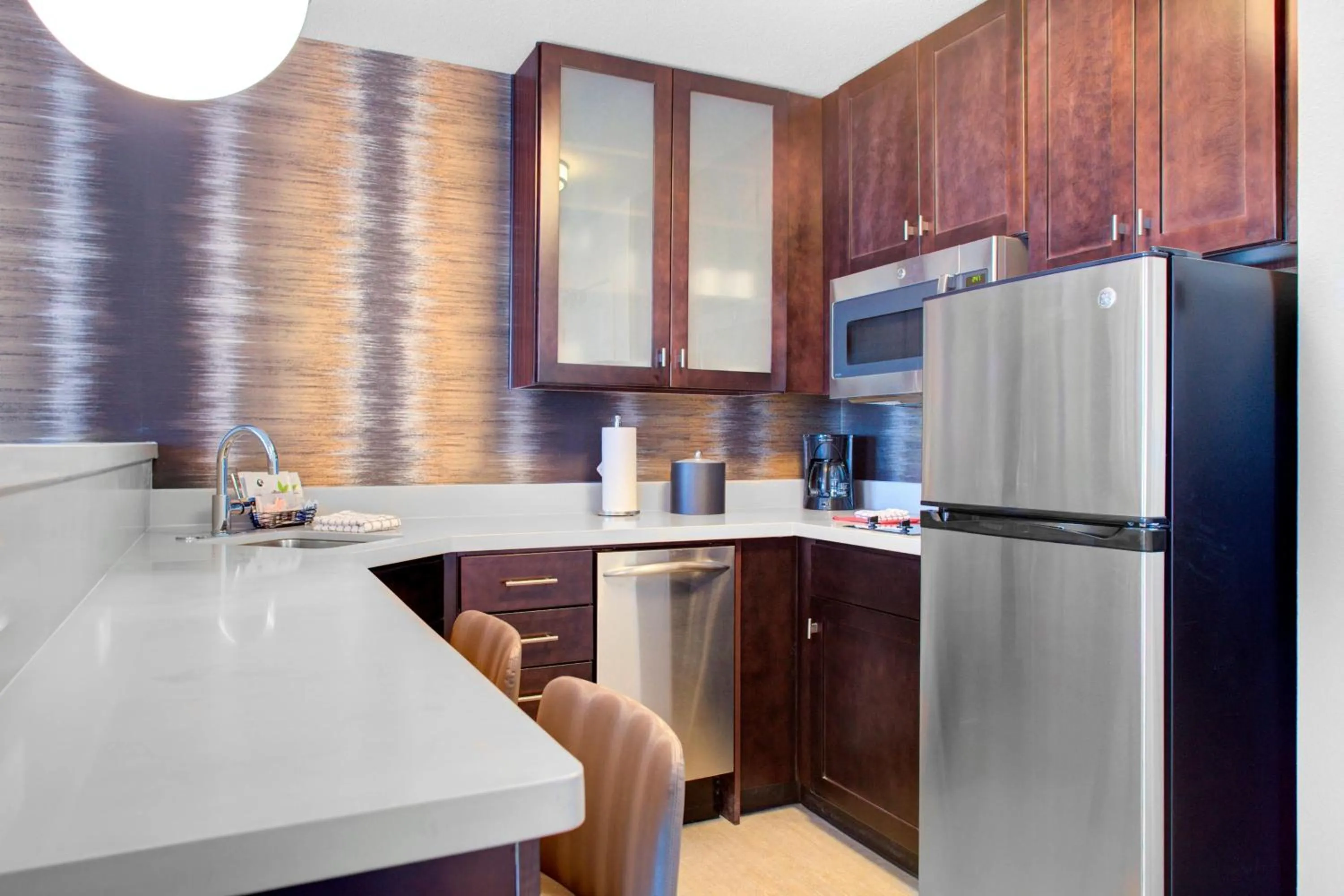 Kitchen or kitchenette in Residence Inn by Marriott Boulder Broomfield/Interlocken