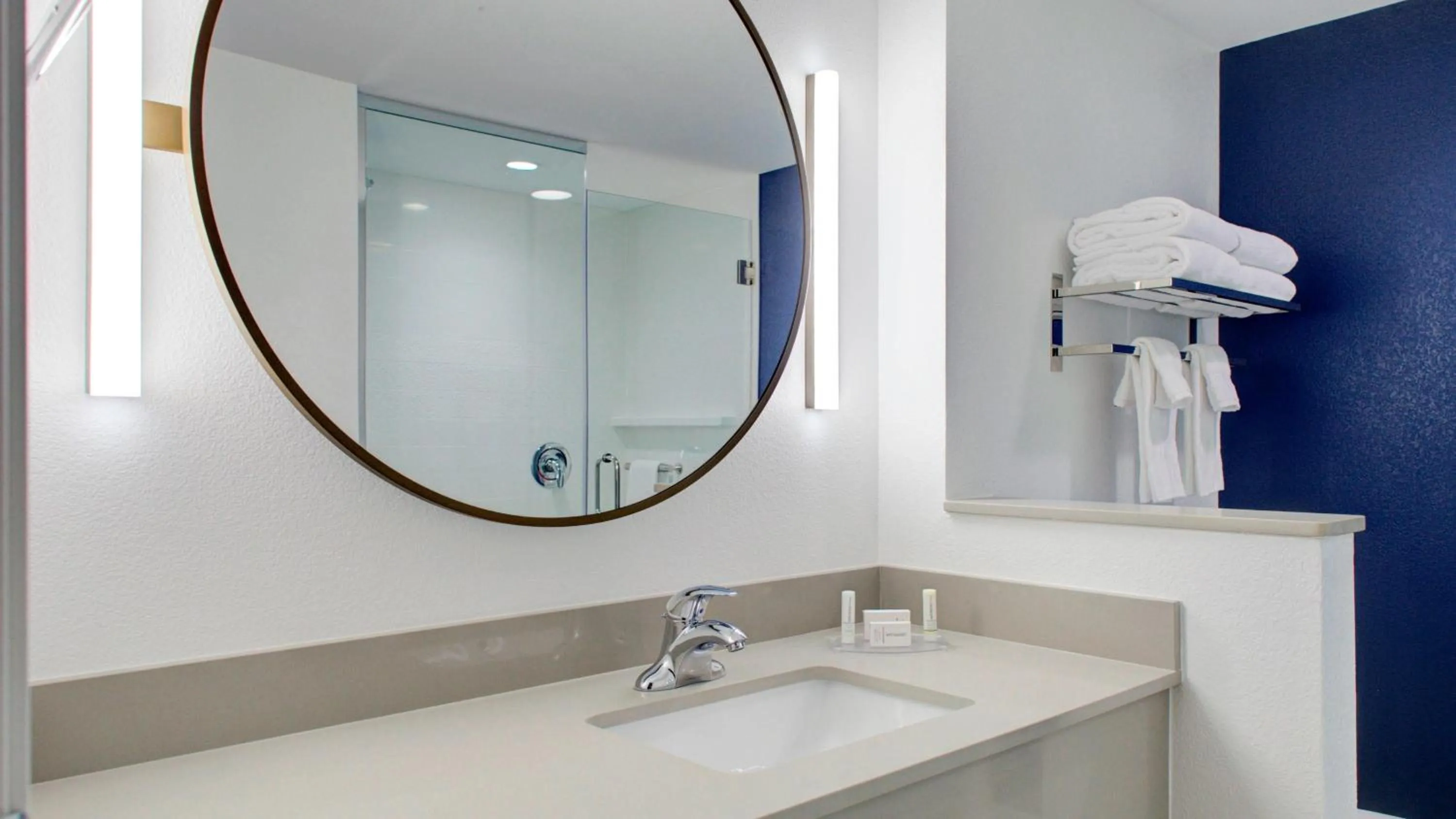 Bathroom in Fairfield by Marriott Inn and Suites Boulder Broomfield Interlocken