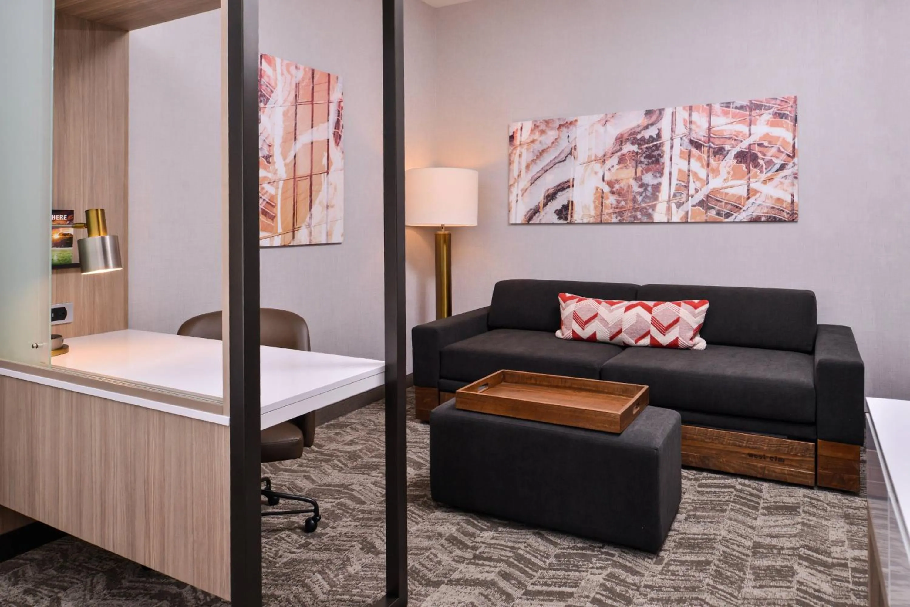 Living room, Bed in SpringHill Suites by Marriott Greensboro Airport