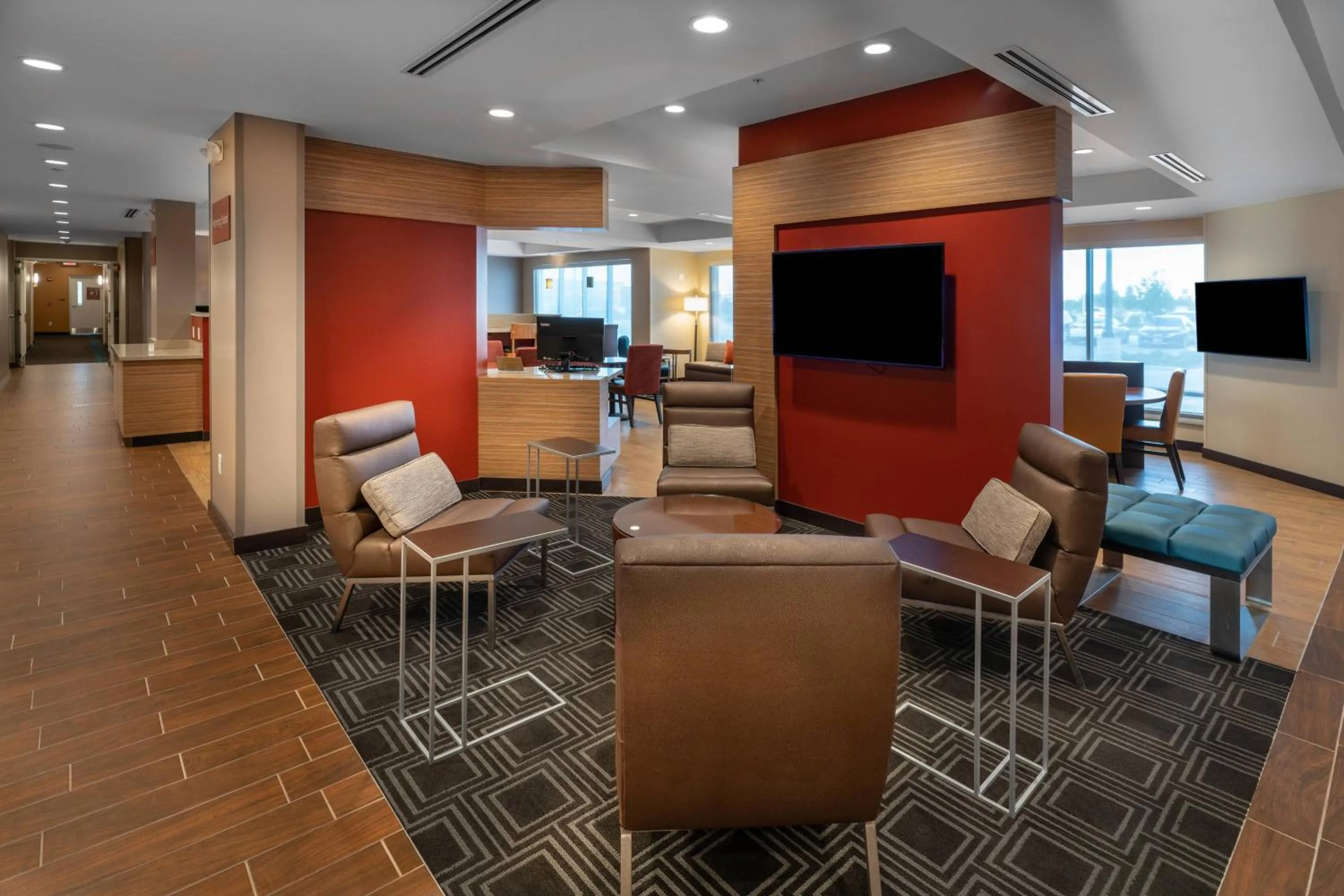 Lobby or reception in TownePlace Suites by Marriott Milwaukee Oak Creek