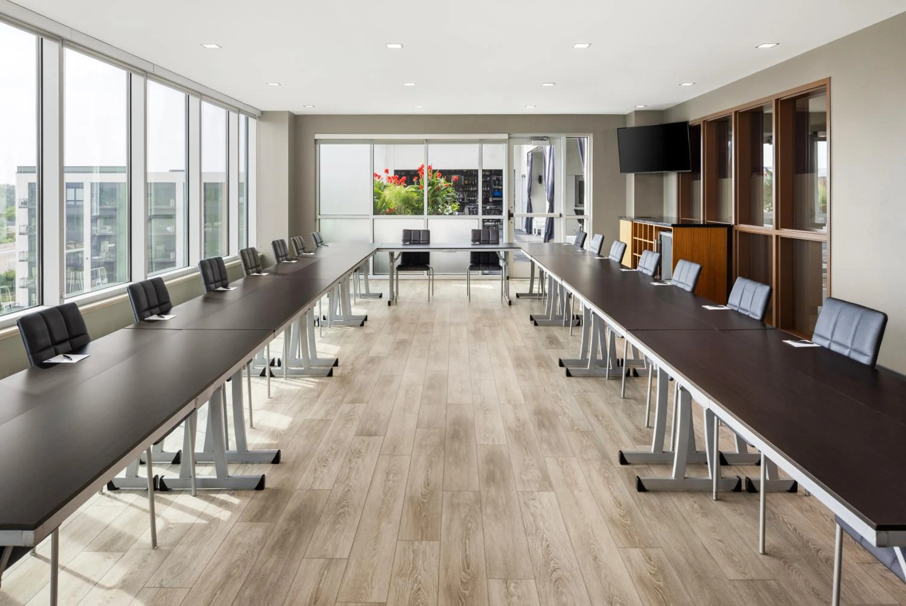 TV and multimedia in AC Hotel by Marriott Minneapolis West End