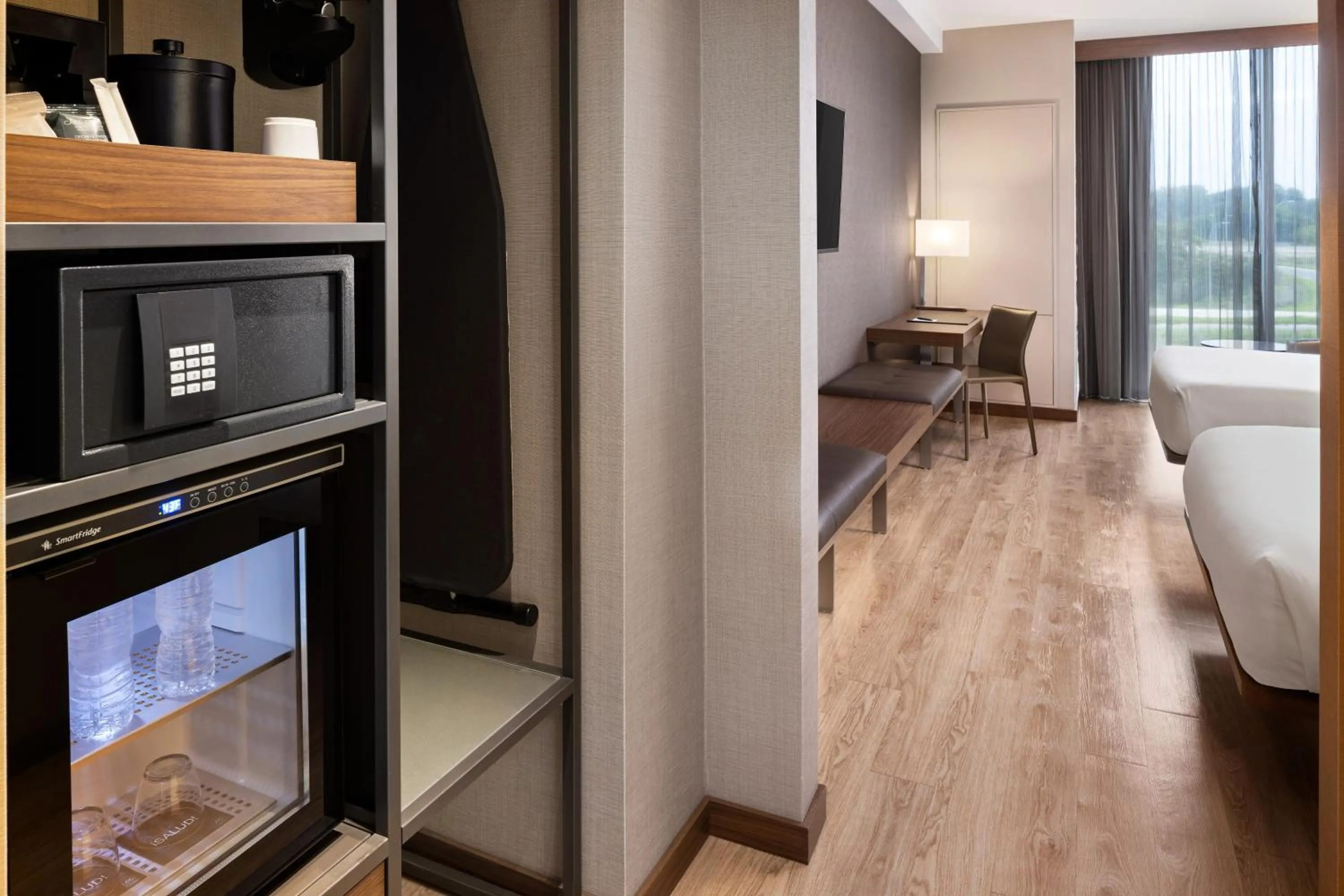 Kitchen or kitchenette, Bed in AC Hotel by Marriott Minneapolis West End