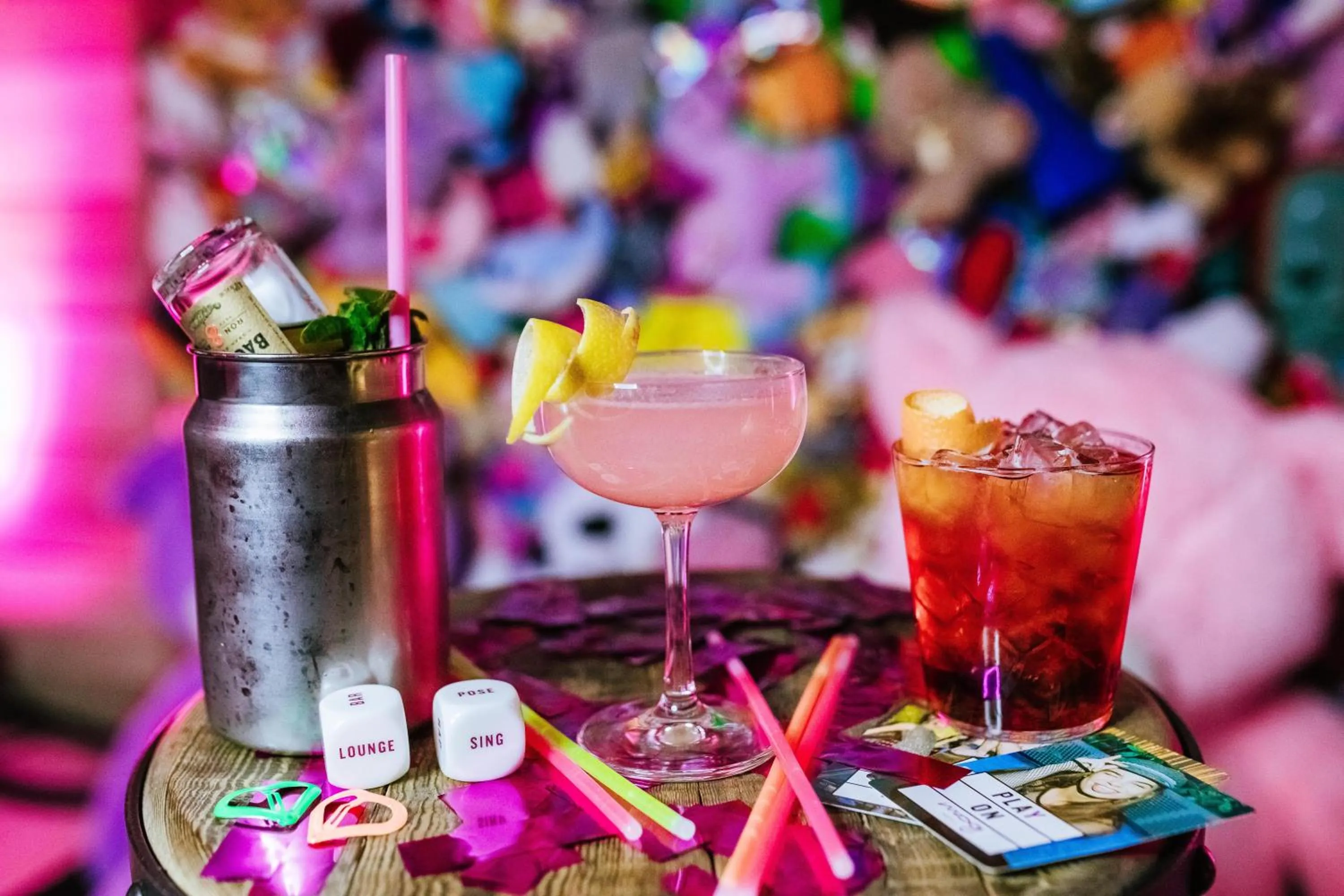 Lounge or bar in MOXY Osaka Honmachi