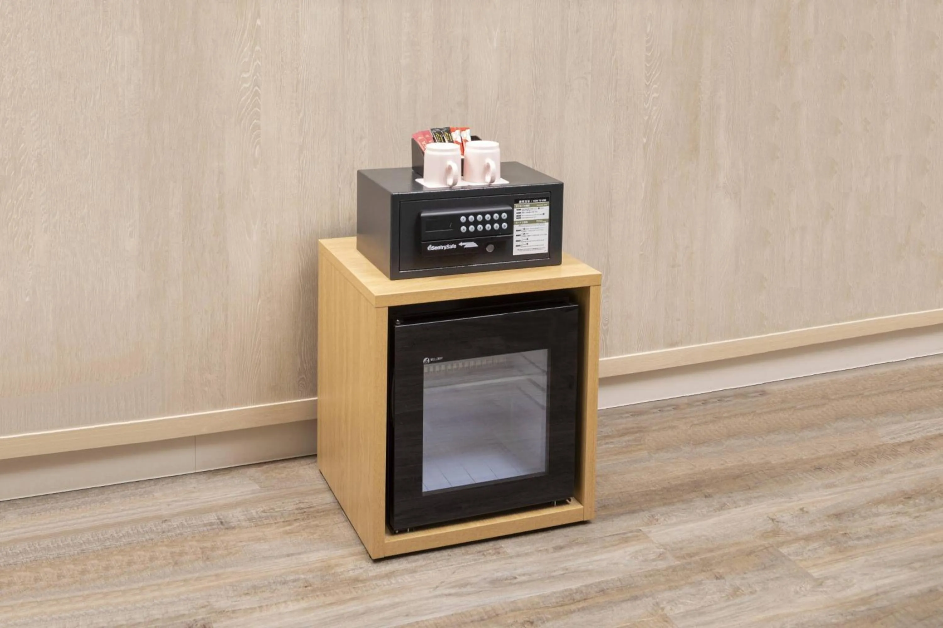 Photo of the whole room in MOXY Osaka Honmachi